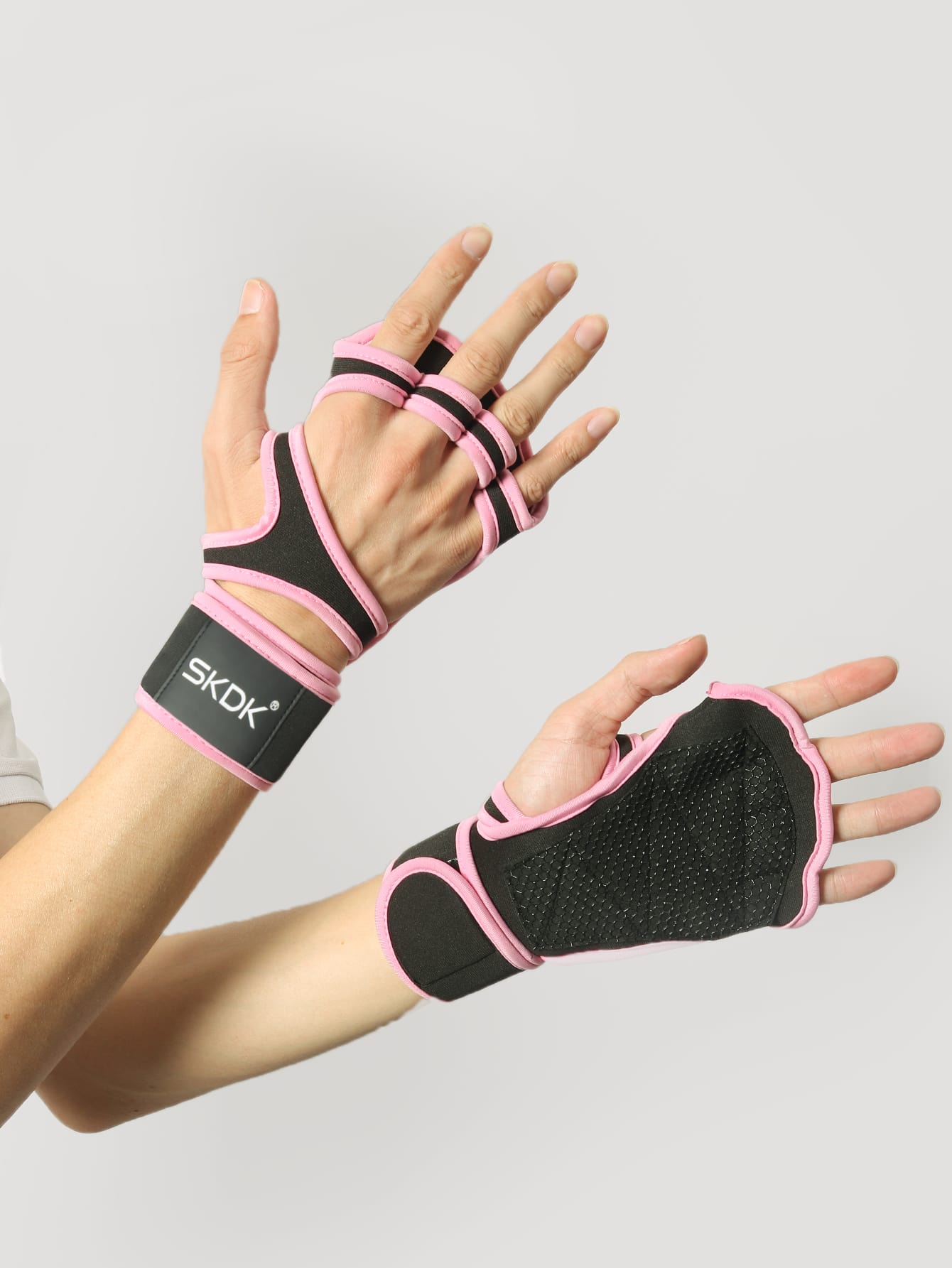 SKDK 1pair Ventilated Weight Lifting Workout Gloves For Men Women, Built-In Wrist Wraps And Non-Slip Palm Silicone To Avoid Calluses, Exercise Gym Gloves For Cross Training Powerlifting