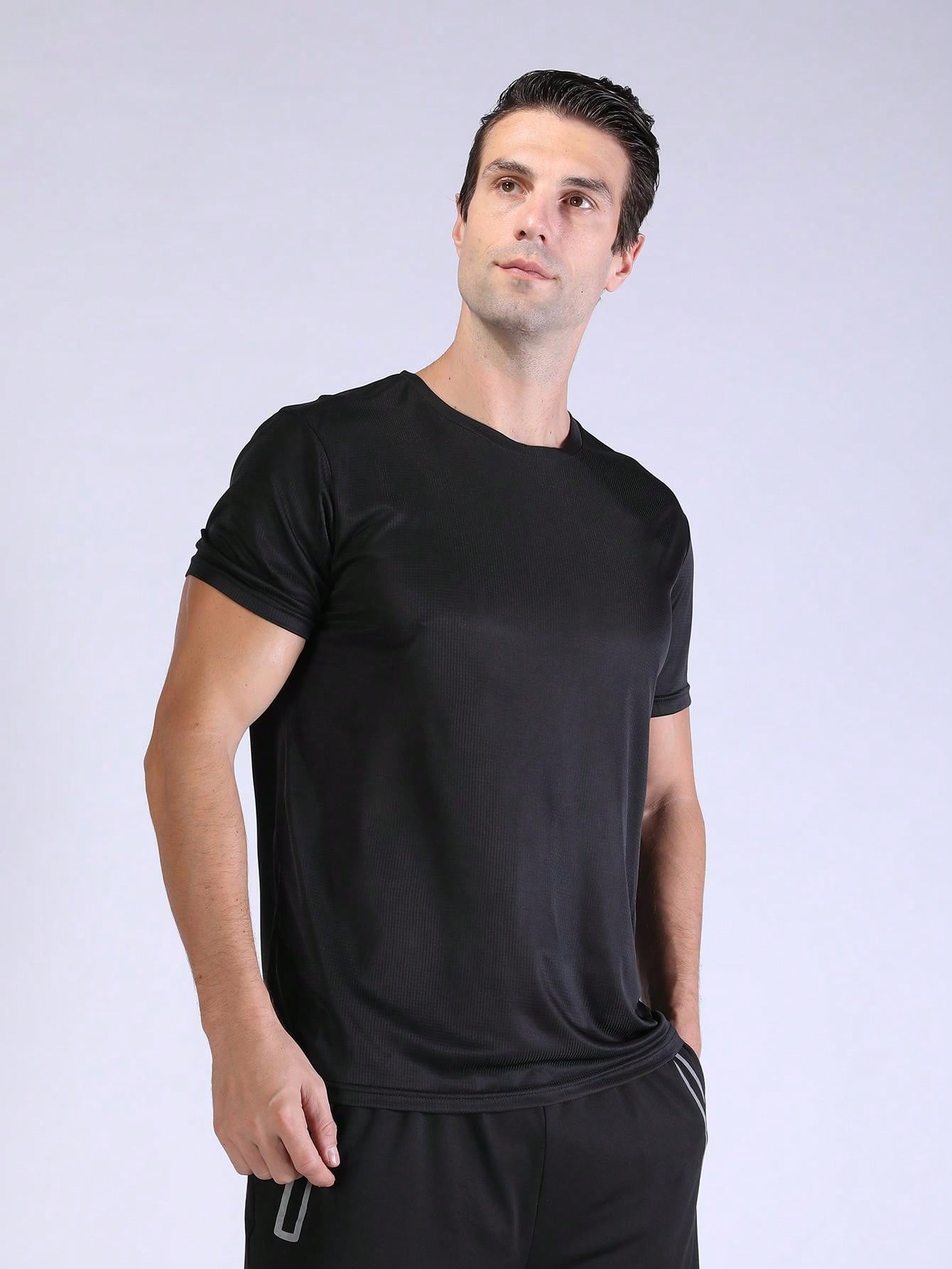 2PCS Quick Dry Shirt Solid Color Ultralight Quick Dry Sport T Shirt, Breathable Lightweight Top,Active Wear,Gym Clothes Gym Clothes Boyfriend Style Men Basic T Shirt
