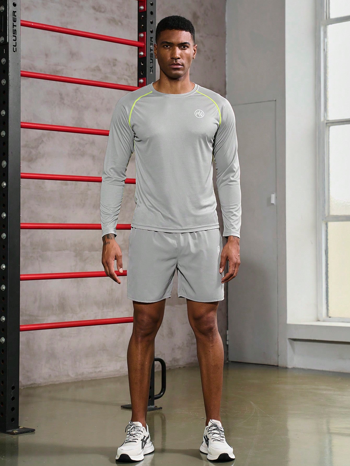Manfinity Fitness Boyfriend Style Men Shorts Set Boyfriend Style Men Contrast Panel Sports Set, Athletic Suit, Tracksuit Workout Sets