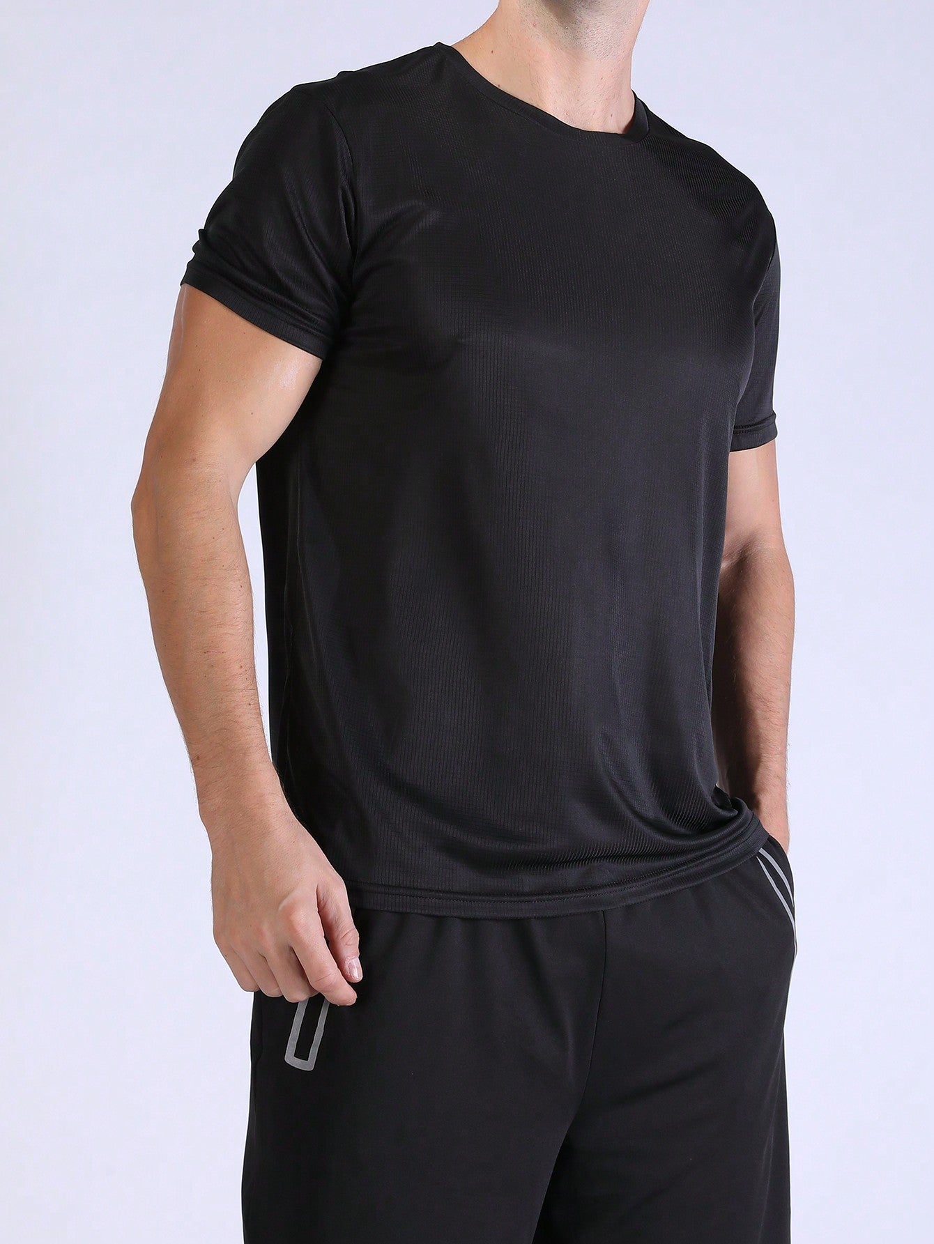 2PCS Quick Dry Shirt Solid Color Ultralight Quick Dry Sport T Shirt, Breathable Lightweight Top,Active Wear,Gym Clothes Gym Clothes Boyfriend Style Men Basic T Shirt