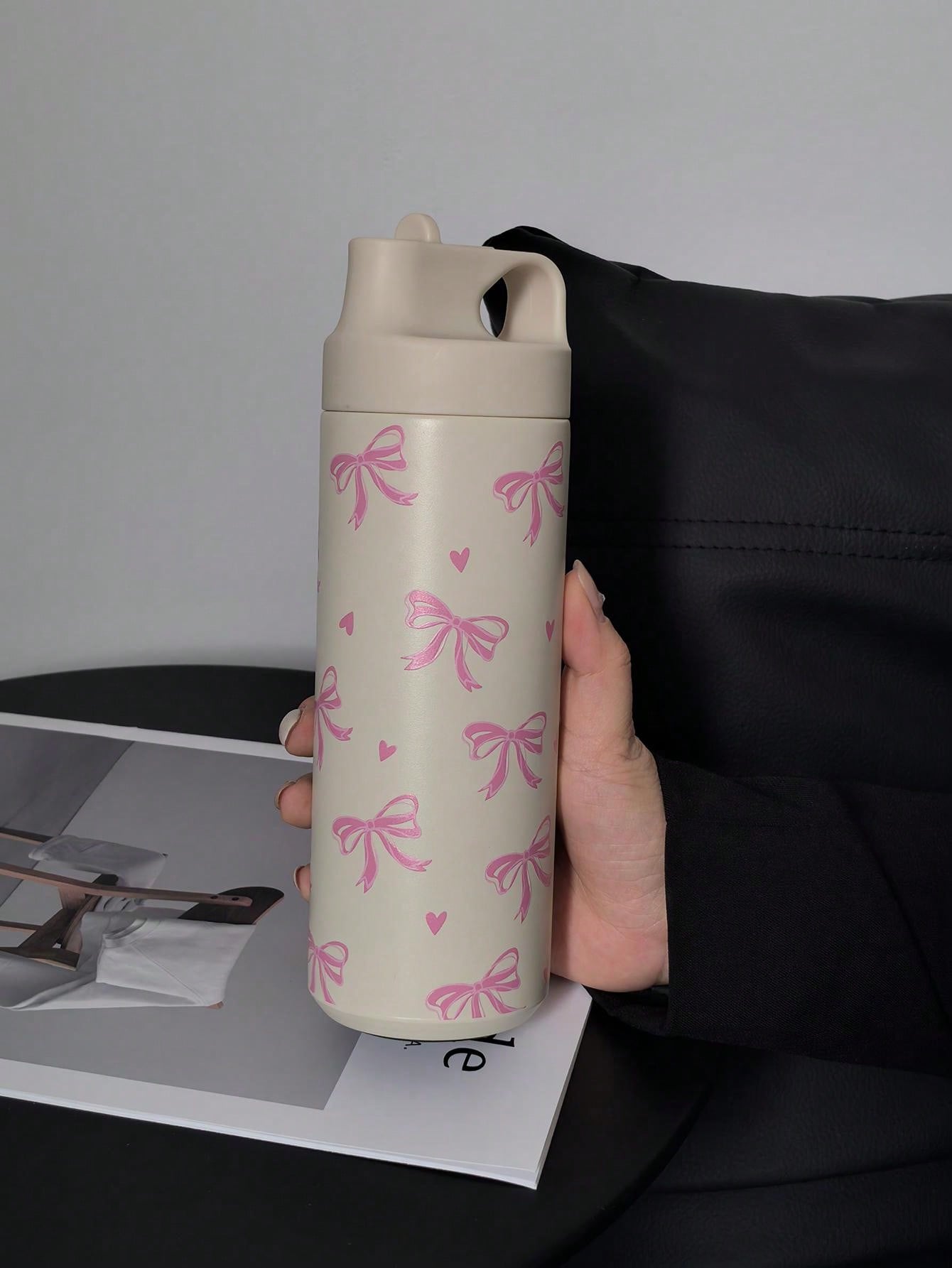 1pc 550ml/18.6oz Bow Heart Series Water Bottle, With Straw Cup, Original Double-Layer Stainless Steel Bottle, Keeps Drink Hot Cold, Travel And Outdoor Cup, Gym And Sport Bottle, Flat Bottom Cup, Car Cup, Seasonal Drinkware, Holiday Gift