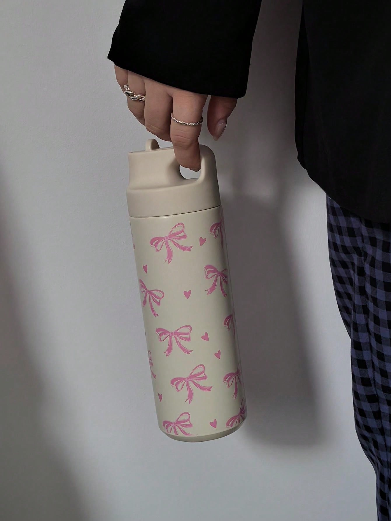 1pc 550ml/18.6oz Bow Heart Series Water Bottle, With Straw Cup, Original Double-Layer Stainless Steel Bottle, Keeps Drink Hot Cold, Travel And Outdoor Cup, Gym And Sport Bottle, Flat Bottom Cup, Car Cup, Seasonal Drinkware, Holiday Gift