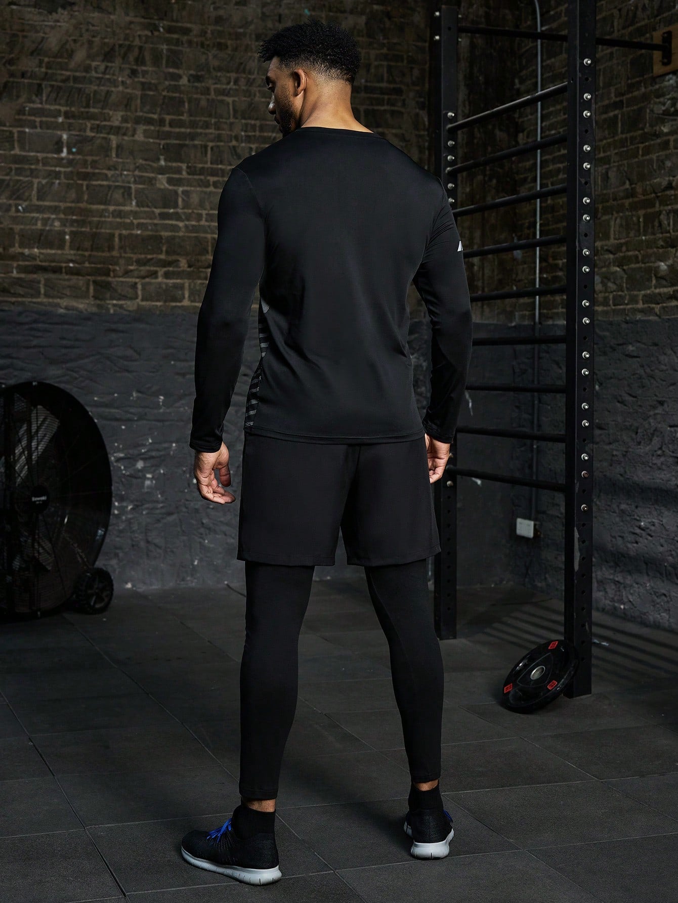 Manfinity Sport PWRUP 1Set Boyfriend Style Men's Round Neck Striped Print Long Sleeve Top And Shorts Athletic Outfit