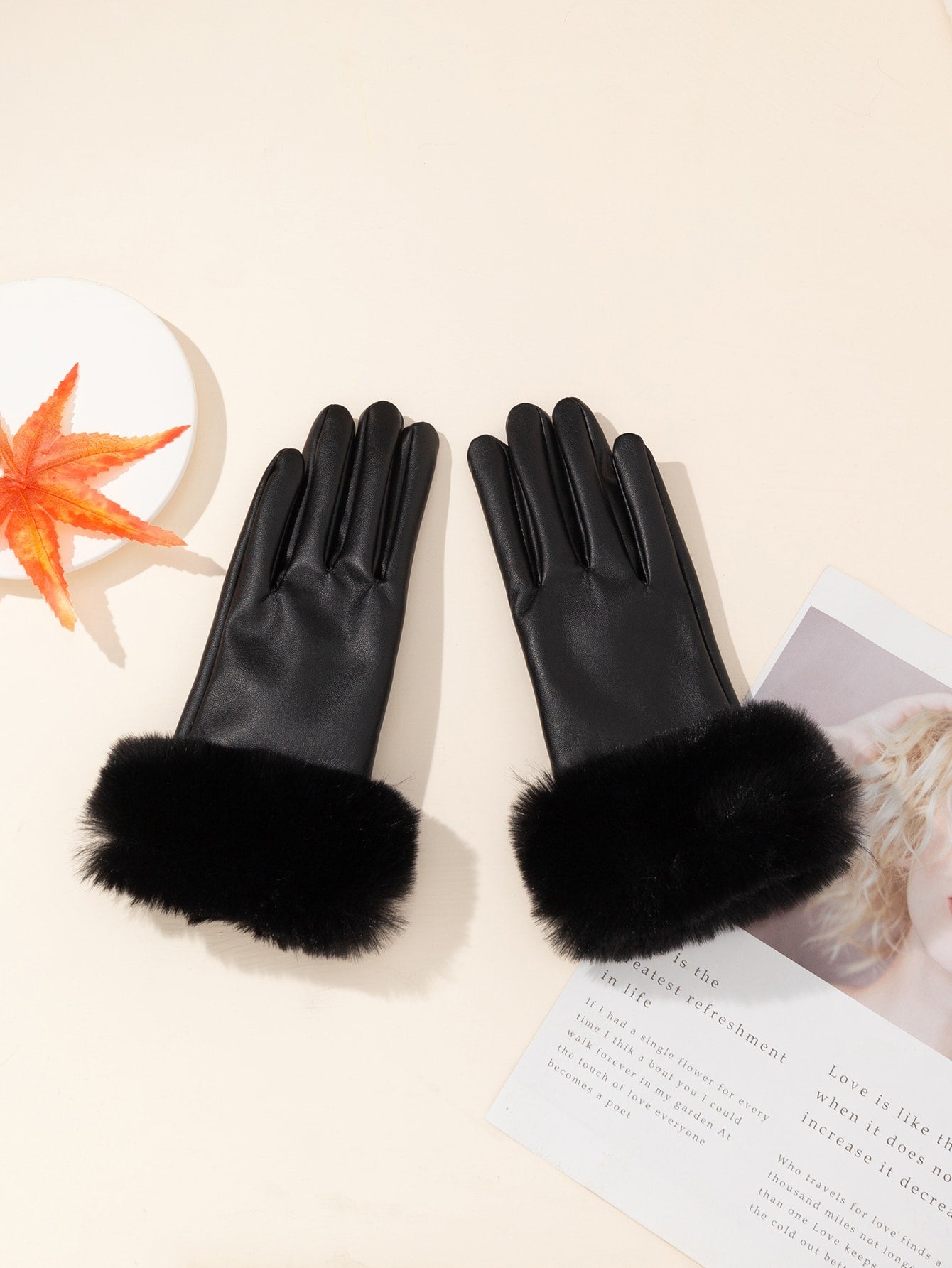 1pair Women's Leather Touchscreen Gloves With Fuzzy Lining, Warm And Windproof Halloween Accessories Winter Gloves