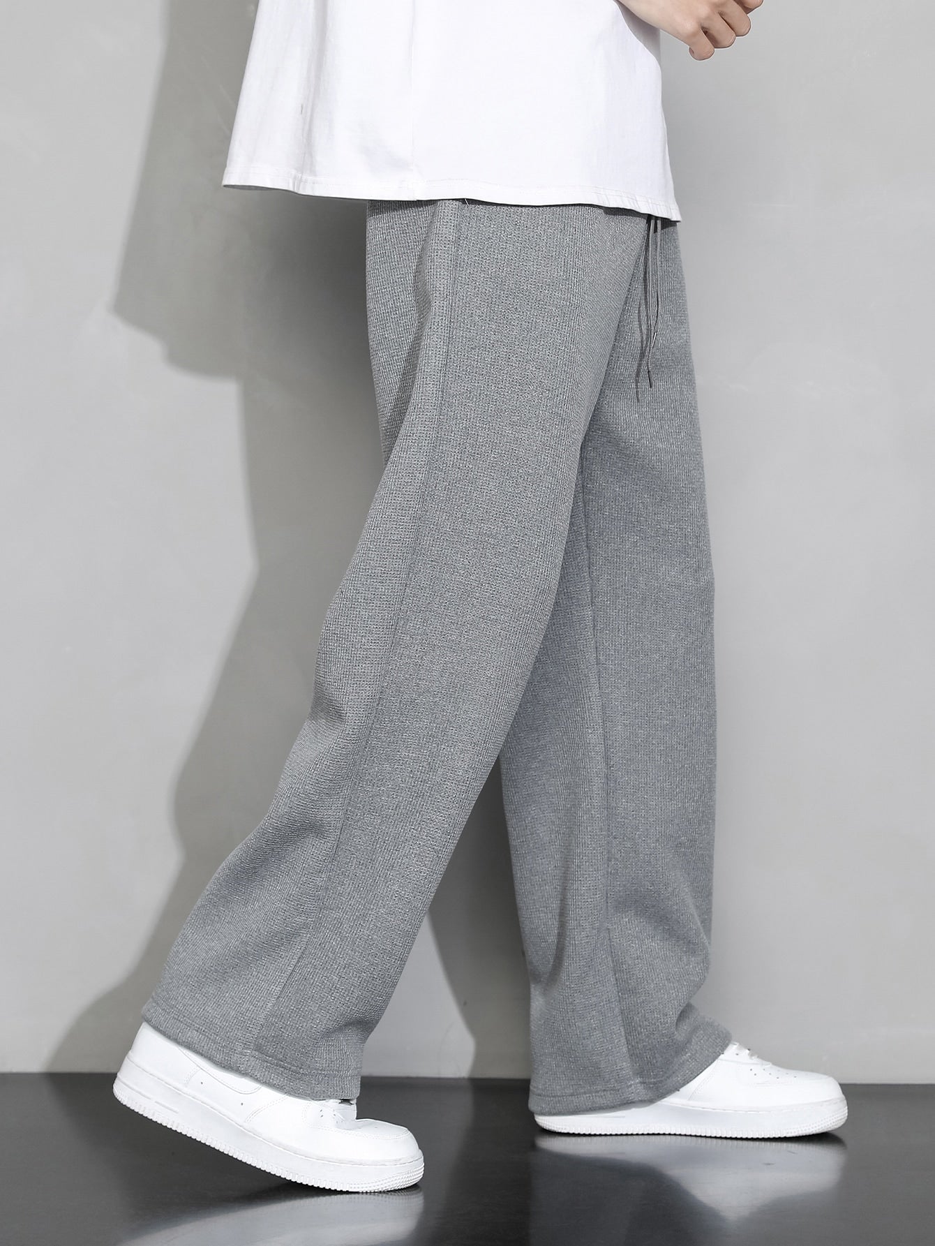 Men Drawstring Waist Straight Leg Pants