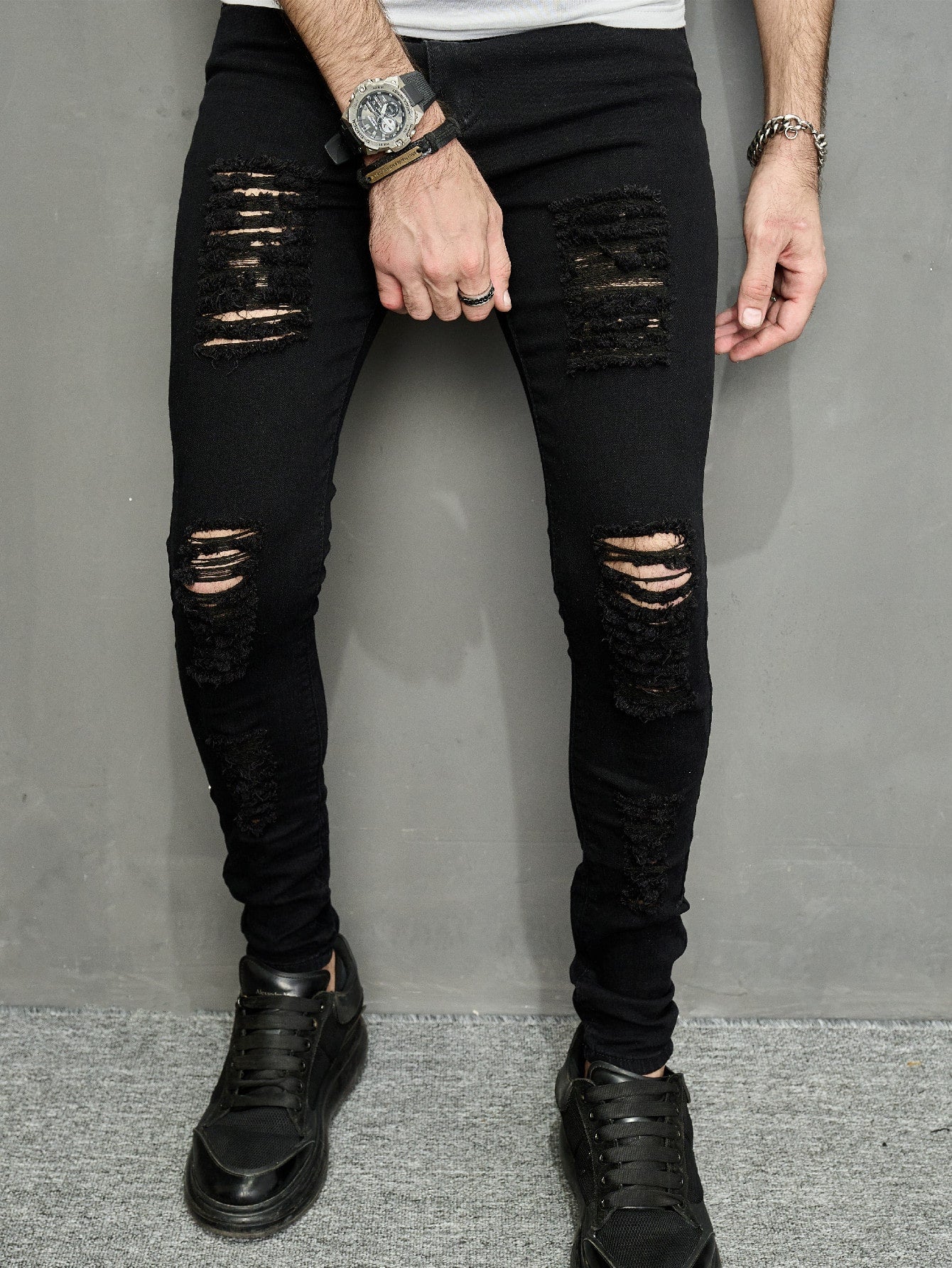 Manfinity LEGND Men Cotton Ripped Frayed Jeans Plain Slim Fit Long Plain Black Cargo Jeans, For Husband, Boyfriend Gifts