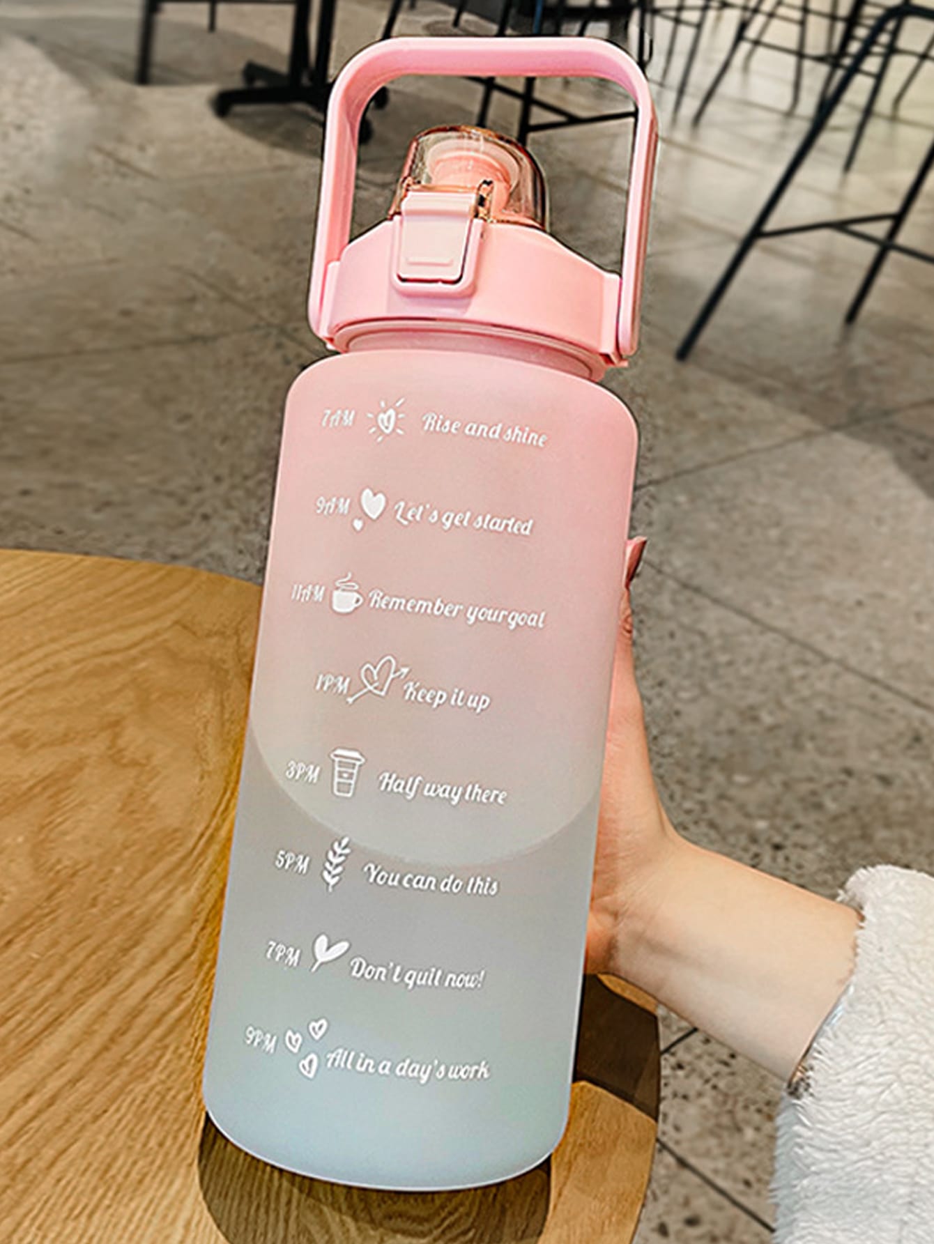 1pc 300ml/750ml/2000ml Large Capacity Gradient Color Plastic Straw Sports Fitness Water Cup, Outdoor Portable Water Bottle Straw Cup