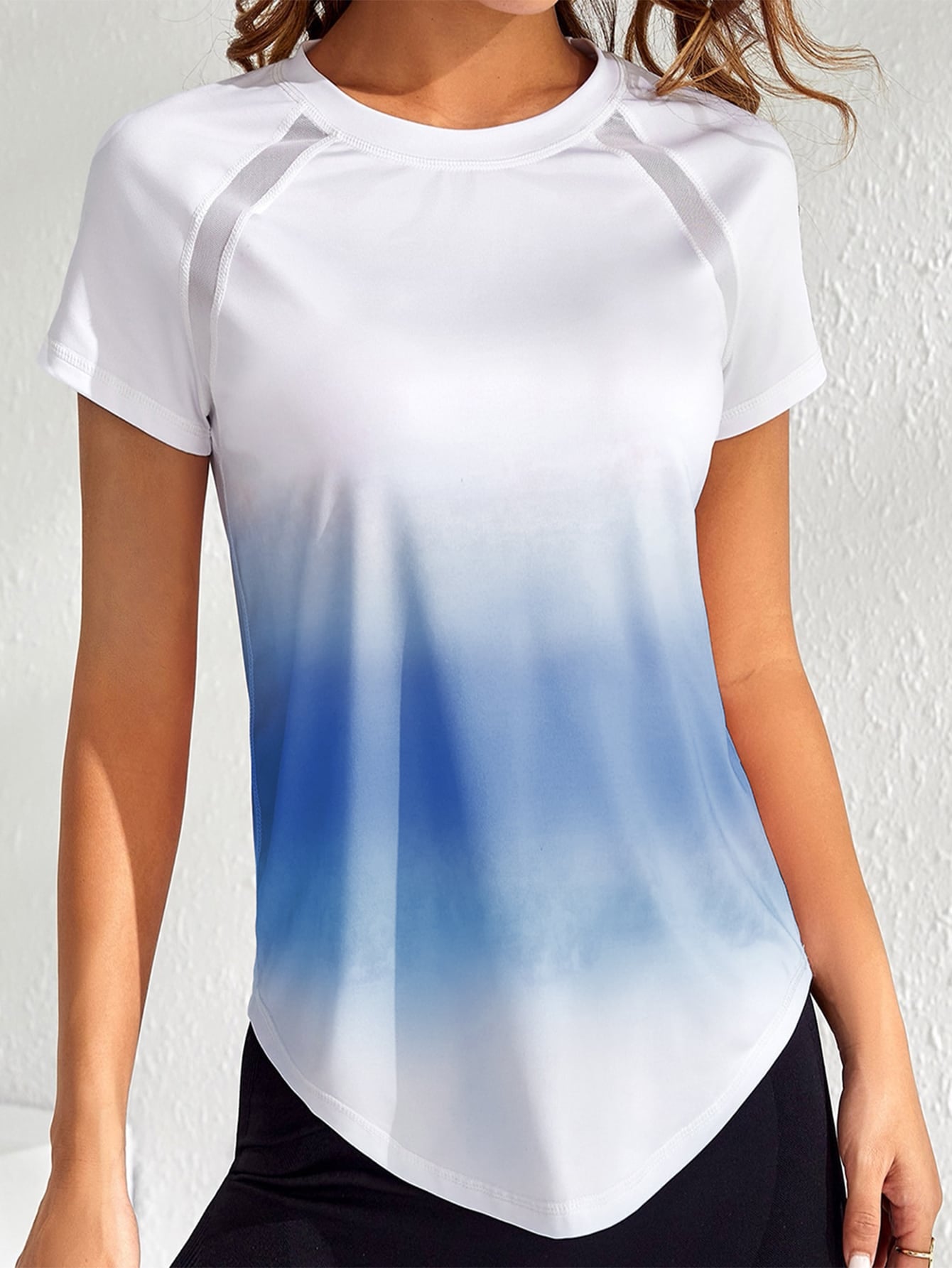 SHEIN Sport Exploreva Ombre Raglan Sleeve Curved Hem Sports Tee