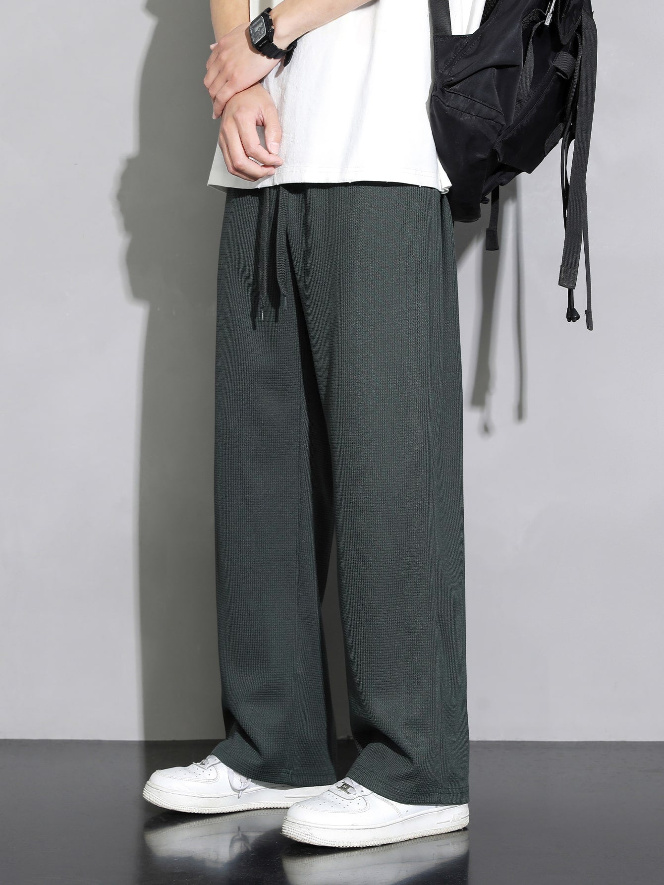 Men Drawstring Waist Wide Leg Pants