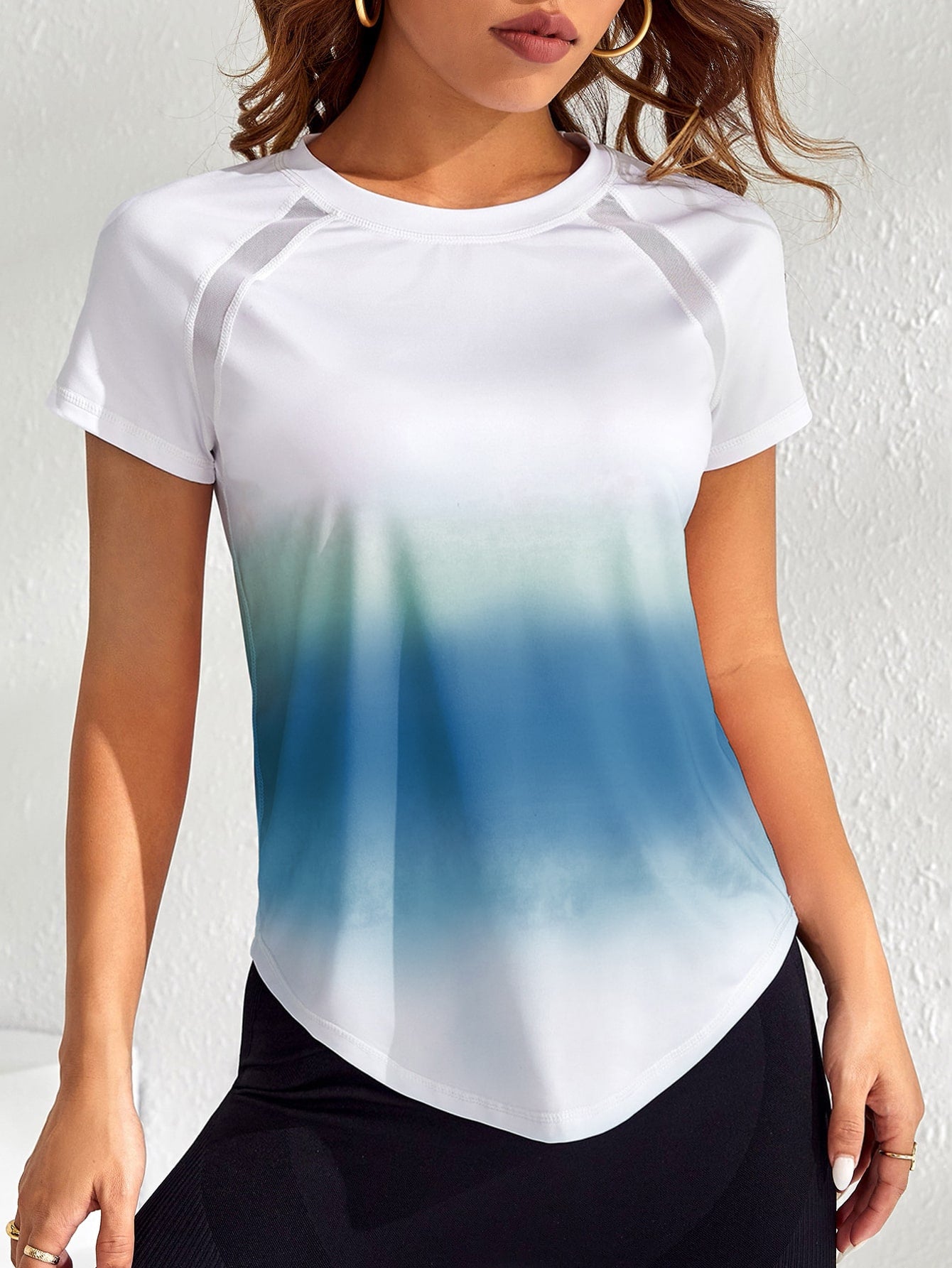 SHEIN Sport Exploreva Ombre Raglan Sleeve Curved Hem Sports Tee