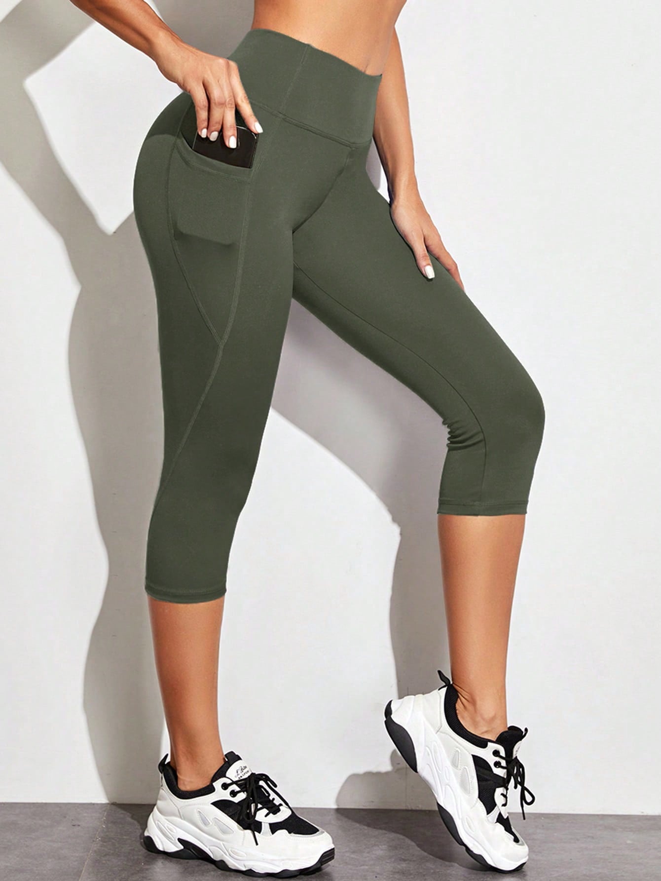 Wide Waistband Sports Leggings With Phone Pocket