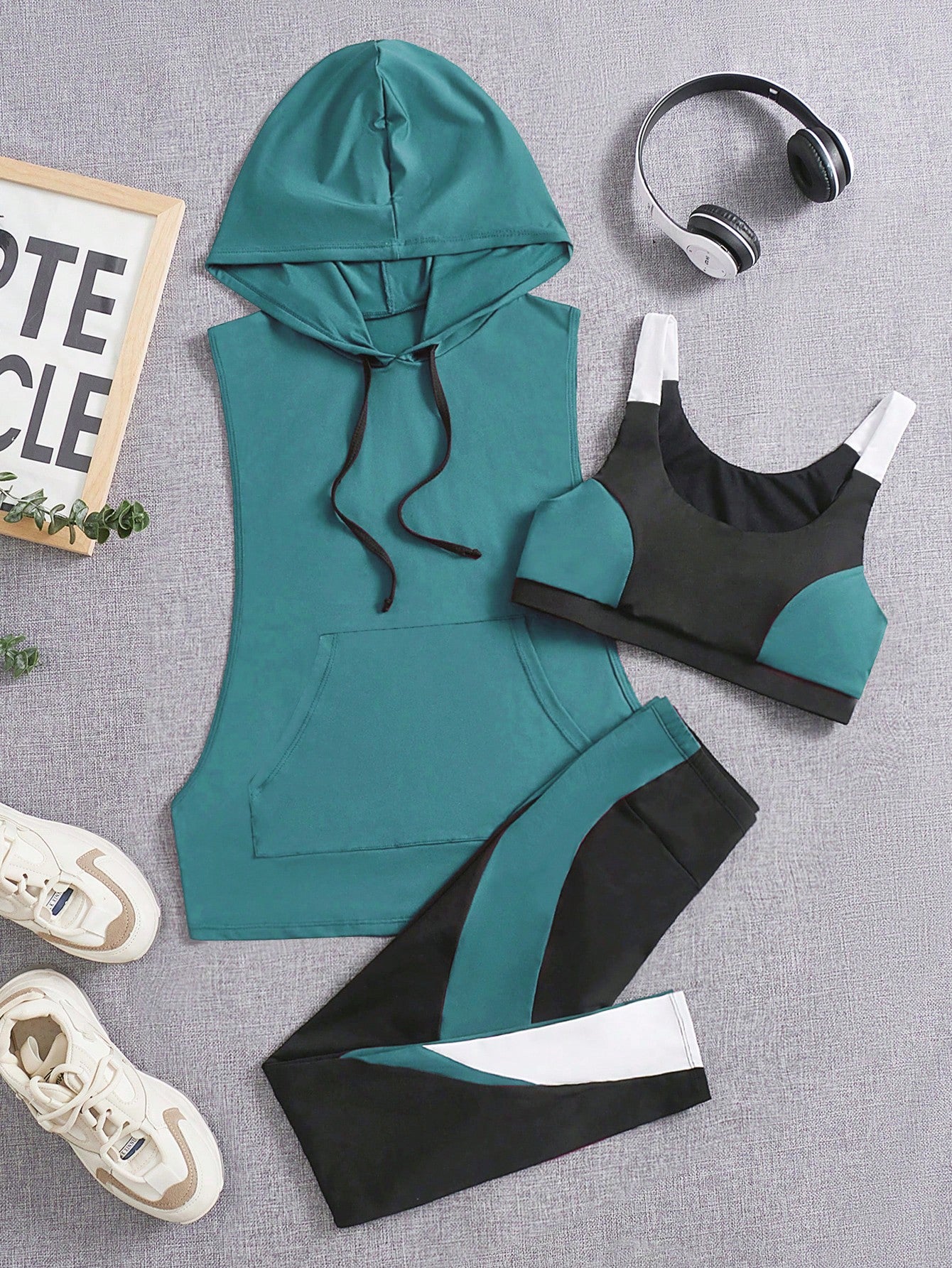 SHEIN Sport Studio 3pcs Colorblock Running Set Workout Suit Drawstring Hooded Tank