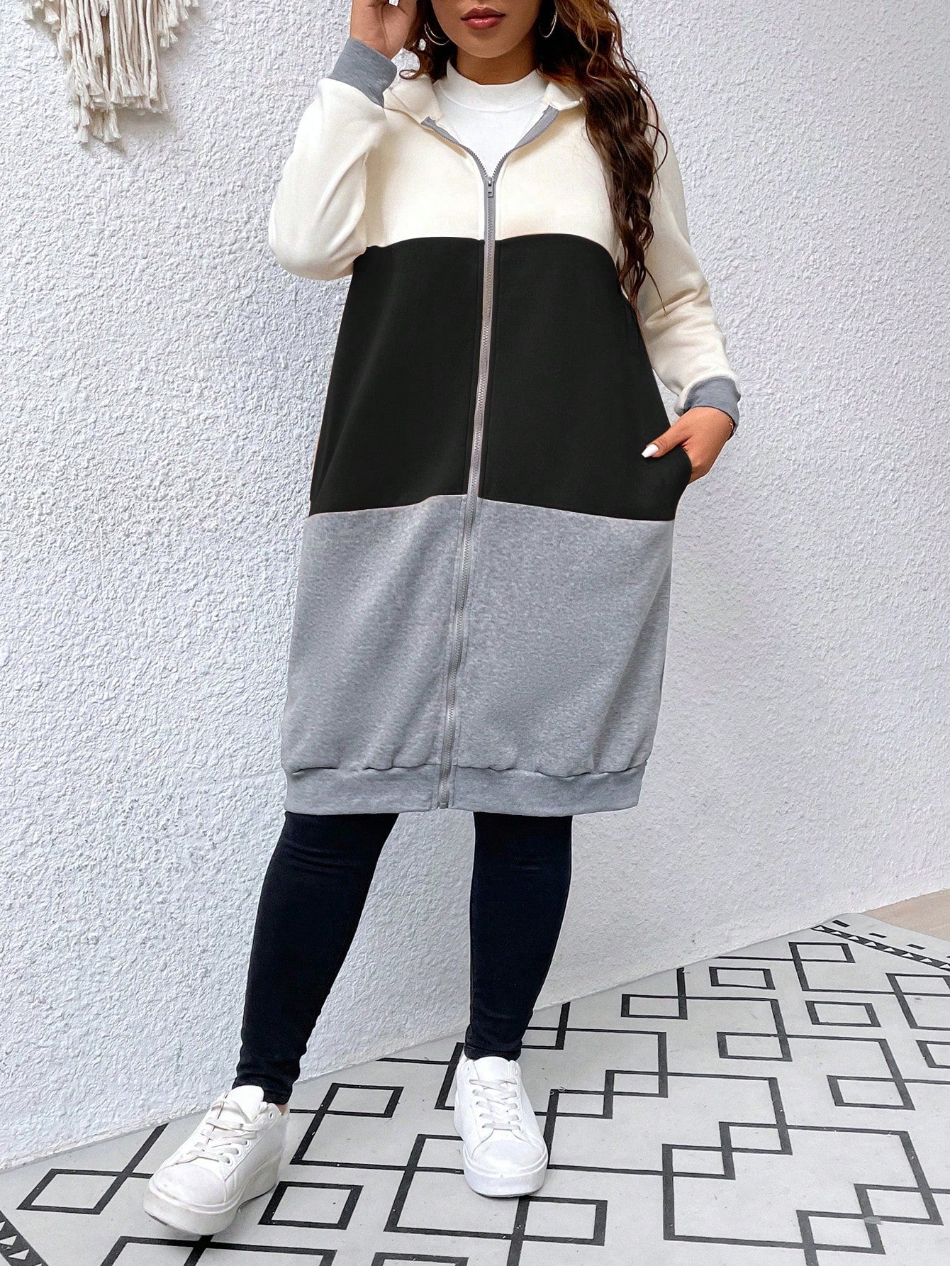 LUNE Plus Colorblock Zip Up Hoodie