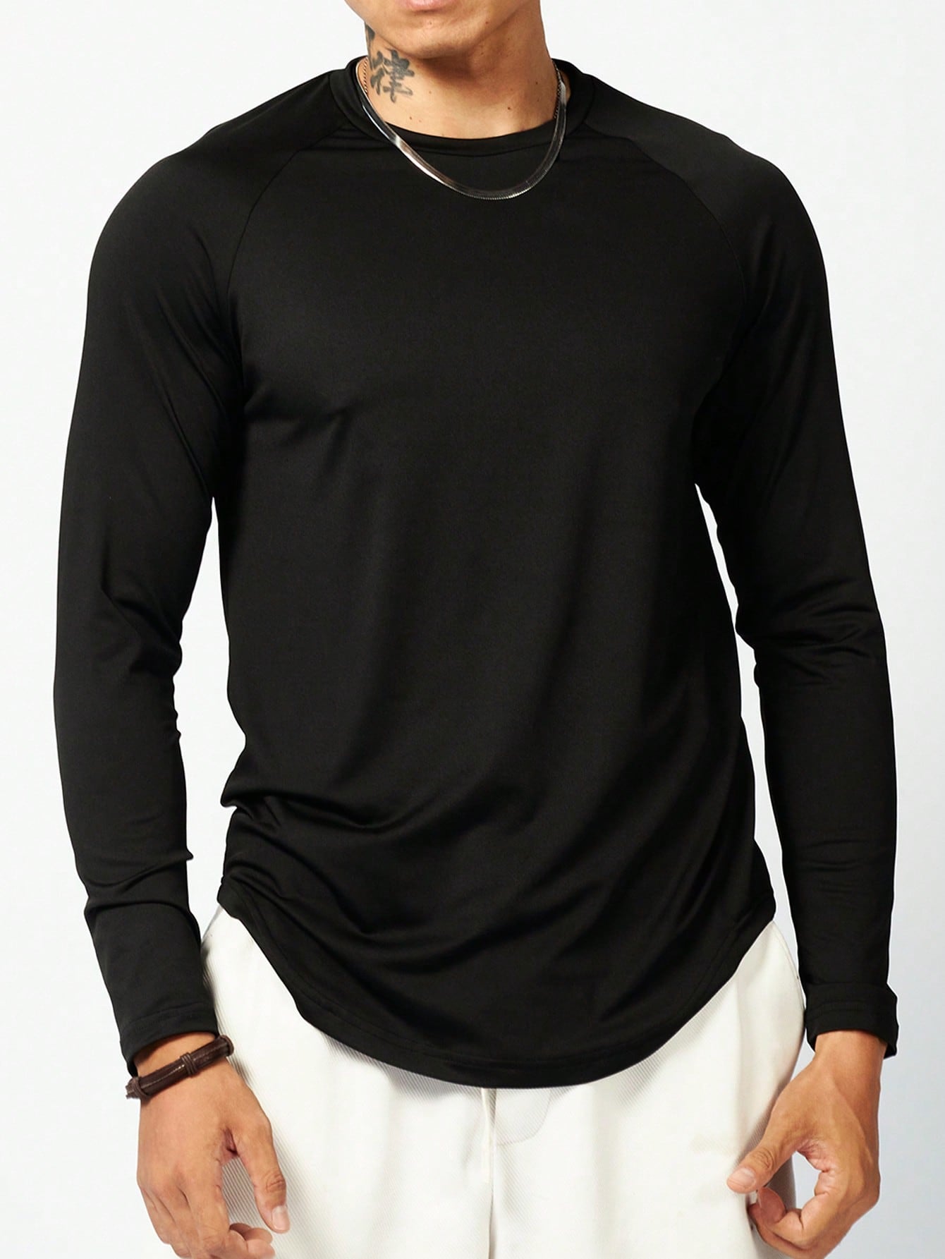 Manfinity Sport Corelite Boyfriend Style Men's Casual Round Neck Long Sleeve Daily Wear T-Shirt