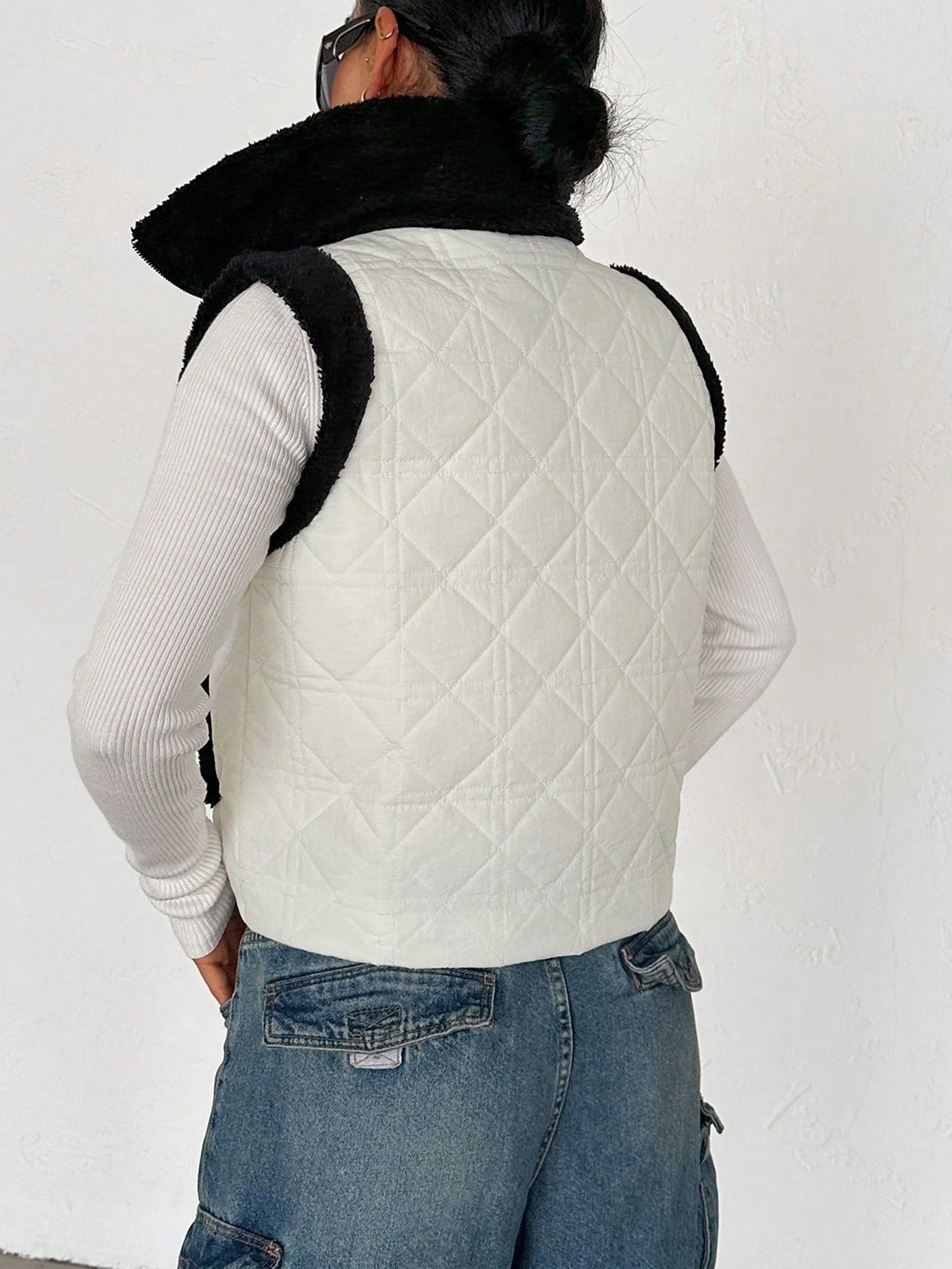 Contrast Trim Zip Up Quilted Vest Coat