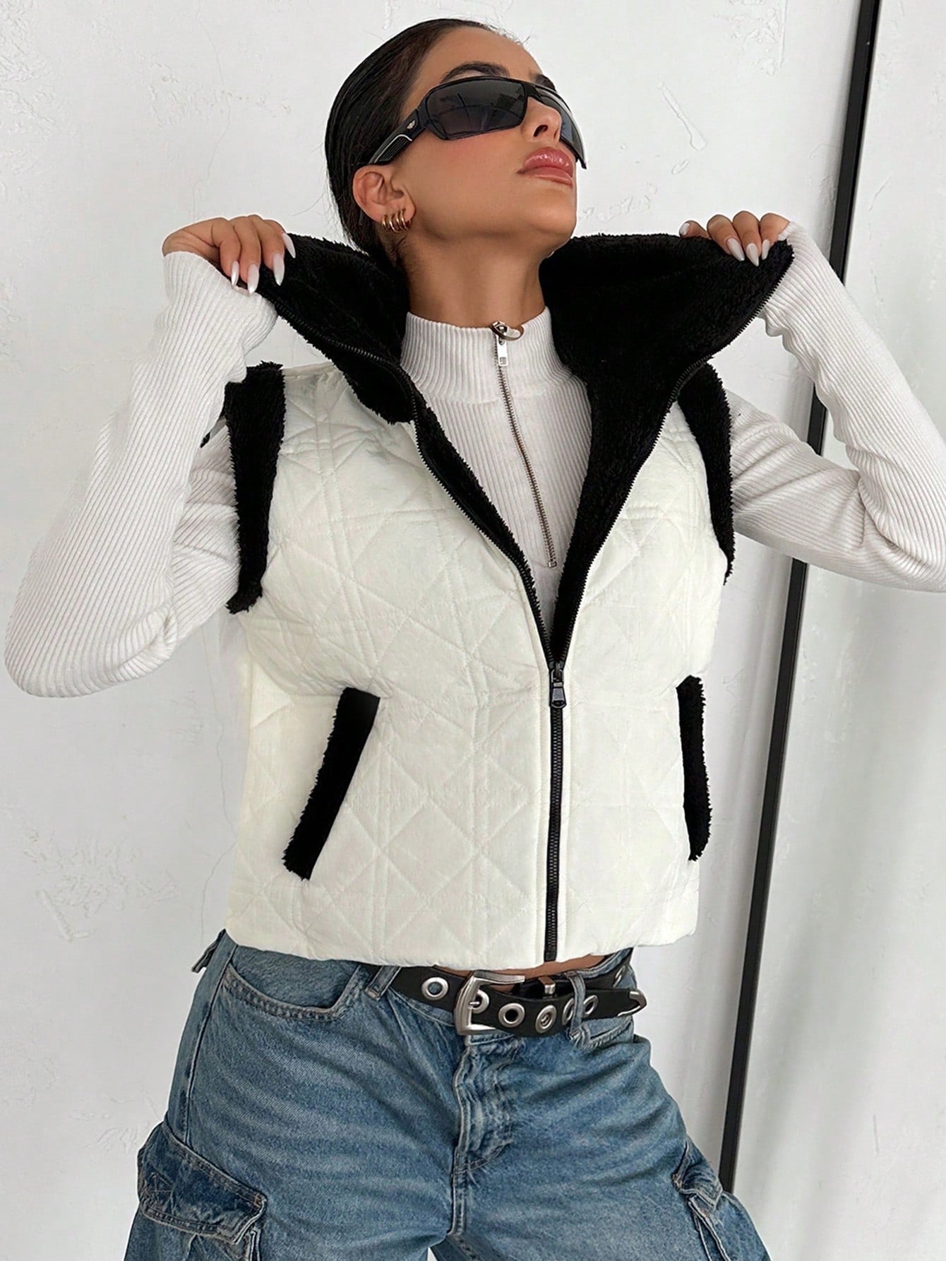 Contrast Trim Zip Up Quilted Vest Coat