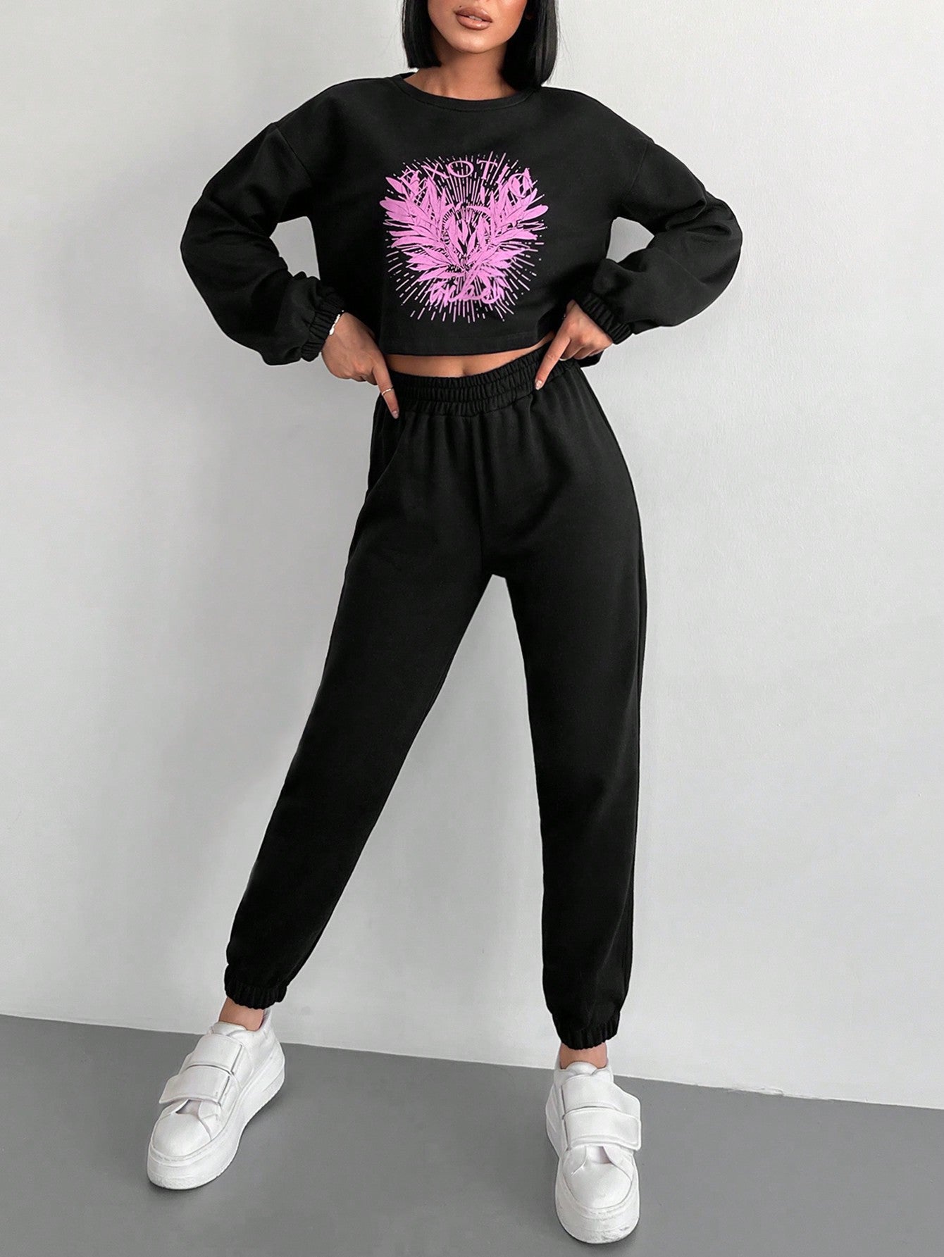 Graphic Drop Shoulder Crop Sweatshirt