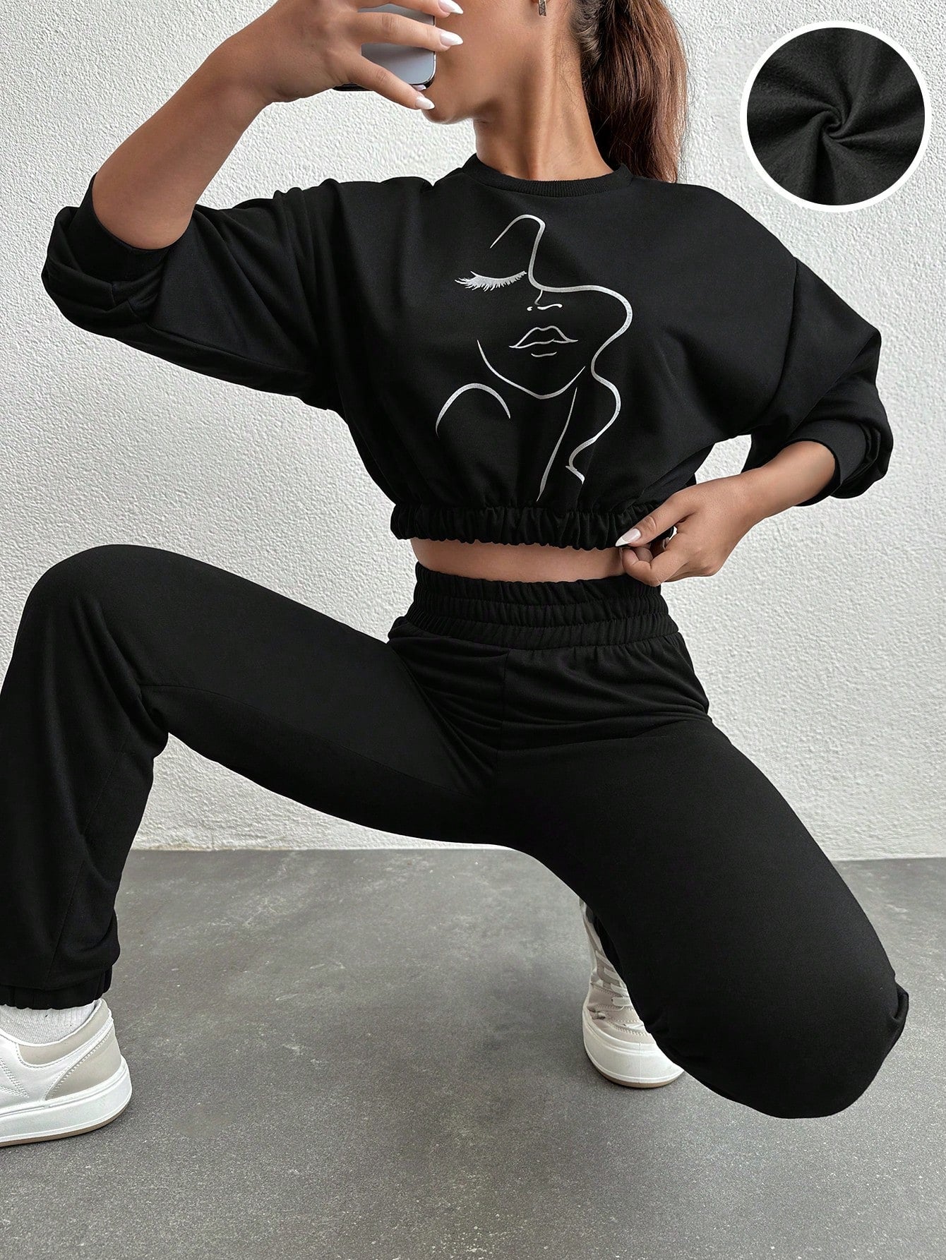 Figure Graphic Drop Shoulder Crop Sweatshirt