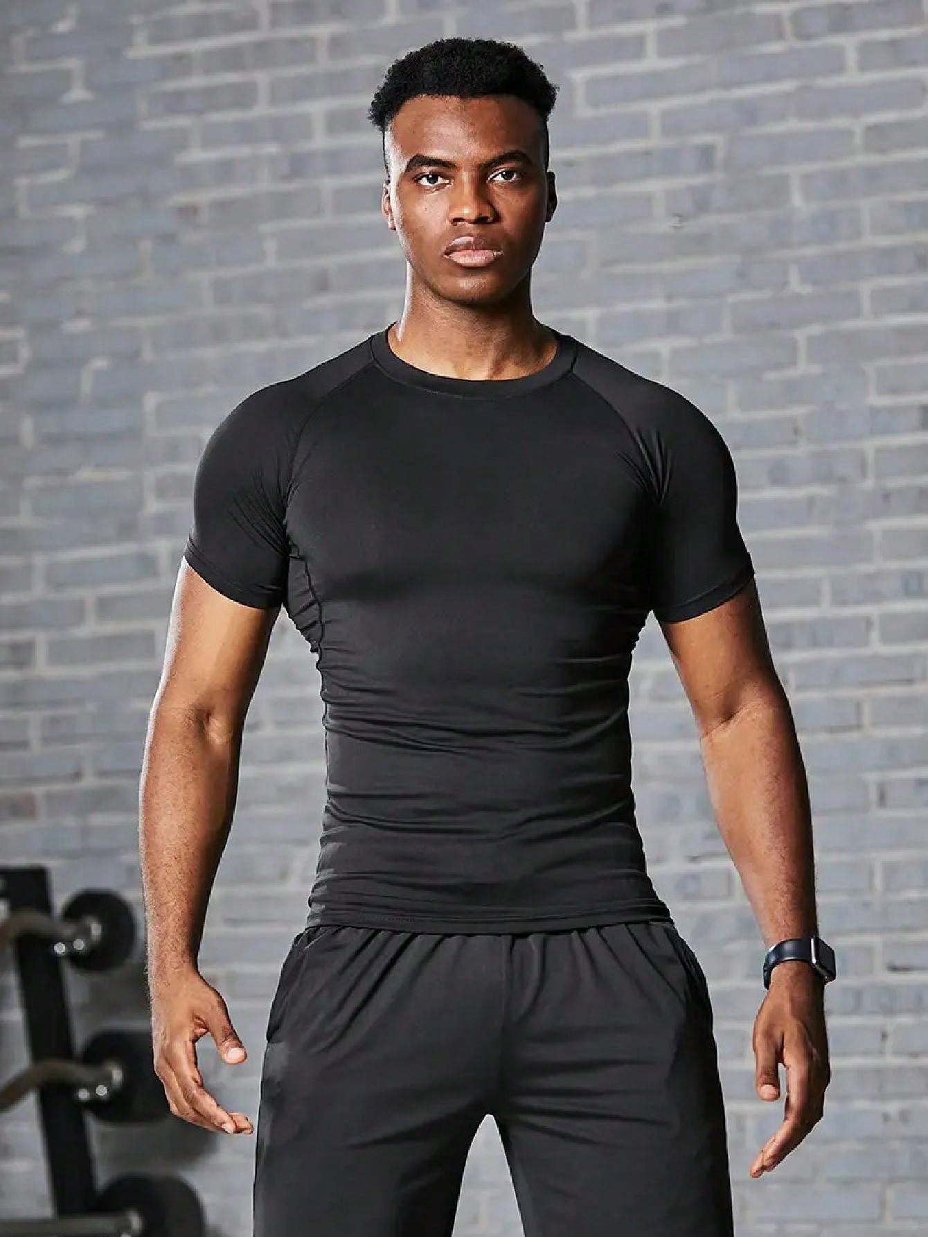 Boyfriend Style Men's Basketball Compression Short Sleeve Shirt, Dry Fit Athletic Training Workout Tee With Moisture Wicking And High Stretch Gym Clothes Boyfriend Style Men Basic T Shirt