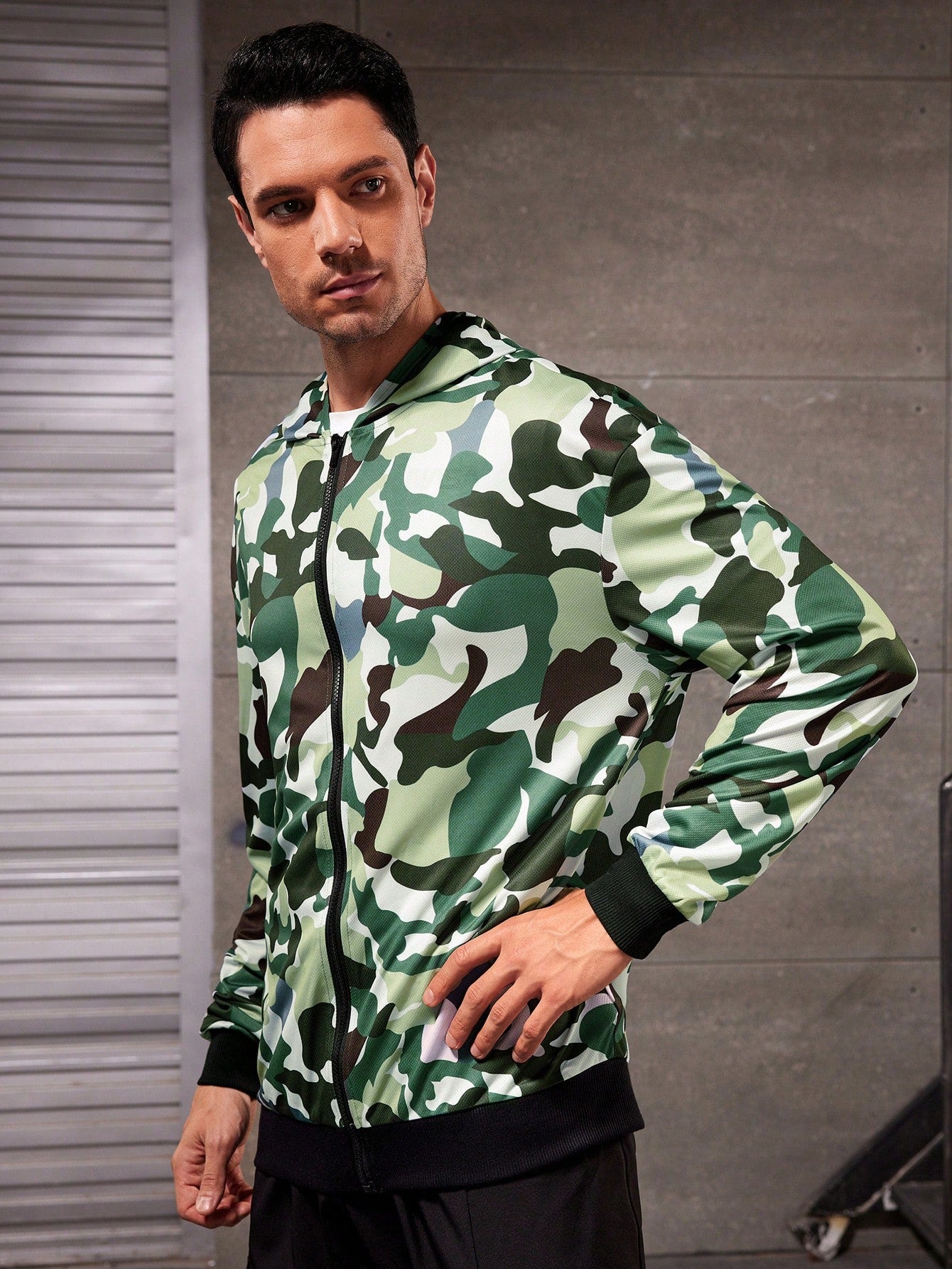 Manfinity Sport Corelite Men's Camouflage Zipper Closure Sports Hoodie Workout Tops