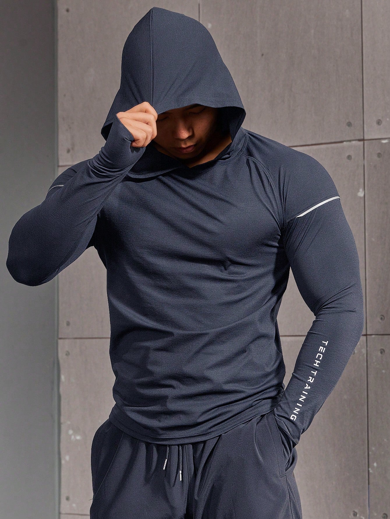 Manfinity Sport Corelite Boyfriend Style Men's Sports Tight Hooded Sweatshirt Hoodie Boyfriend Style Men Sweatshirt