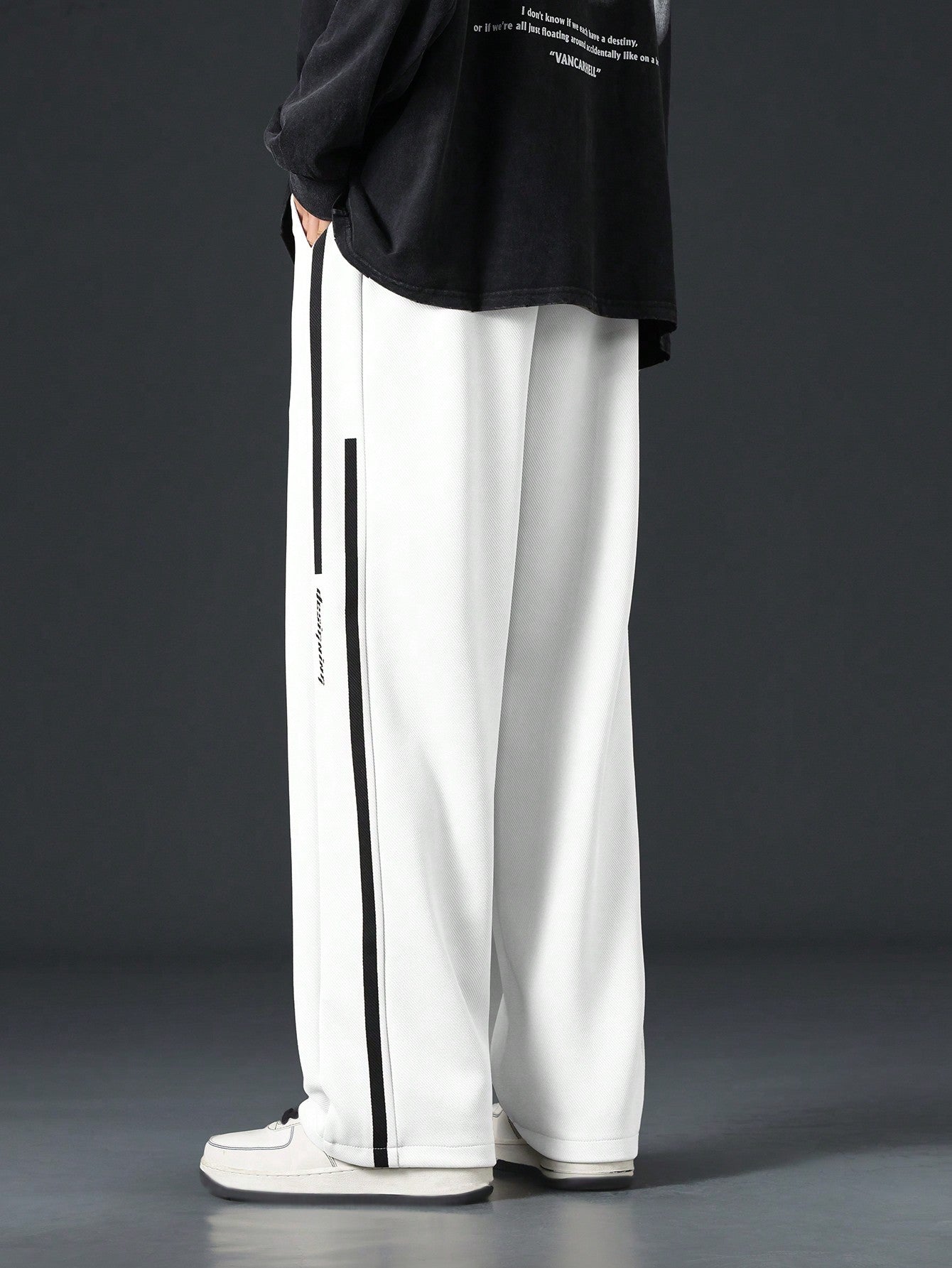 Men's Loose Straight Leg Pants With Side Splice