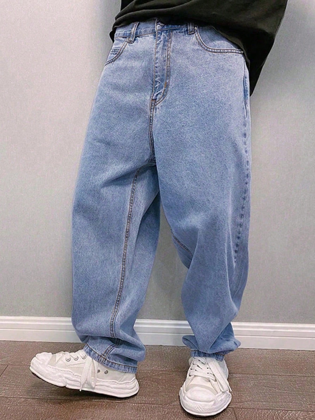 Manfinity Hypemode Loose Fit Men's Straight Leg Jeans With Slant Pockets Baggy Oversize Long Washed Skater Jean Cargo Plain Light Blue Going Out Y2K Friends