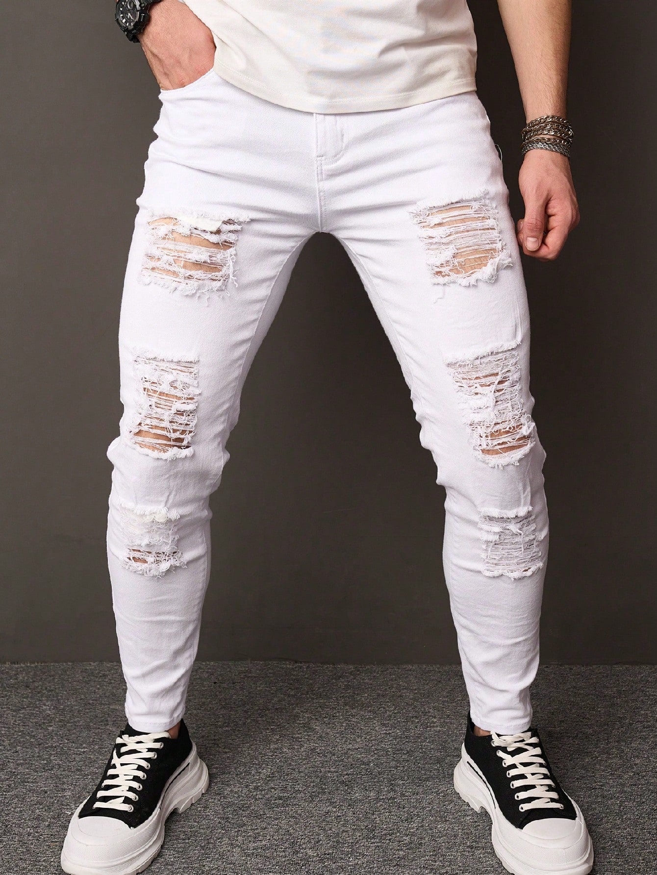 Manfinity LEGND Men Cotton Ripped Frayed Jeans Plain Slim Fit Long Plain Black Cargo Jeans, For Husband, Boyfriend Gifts
