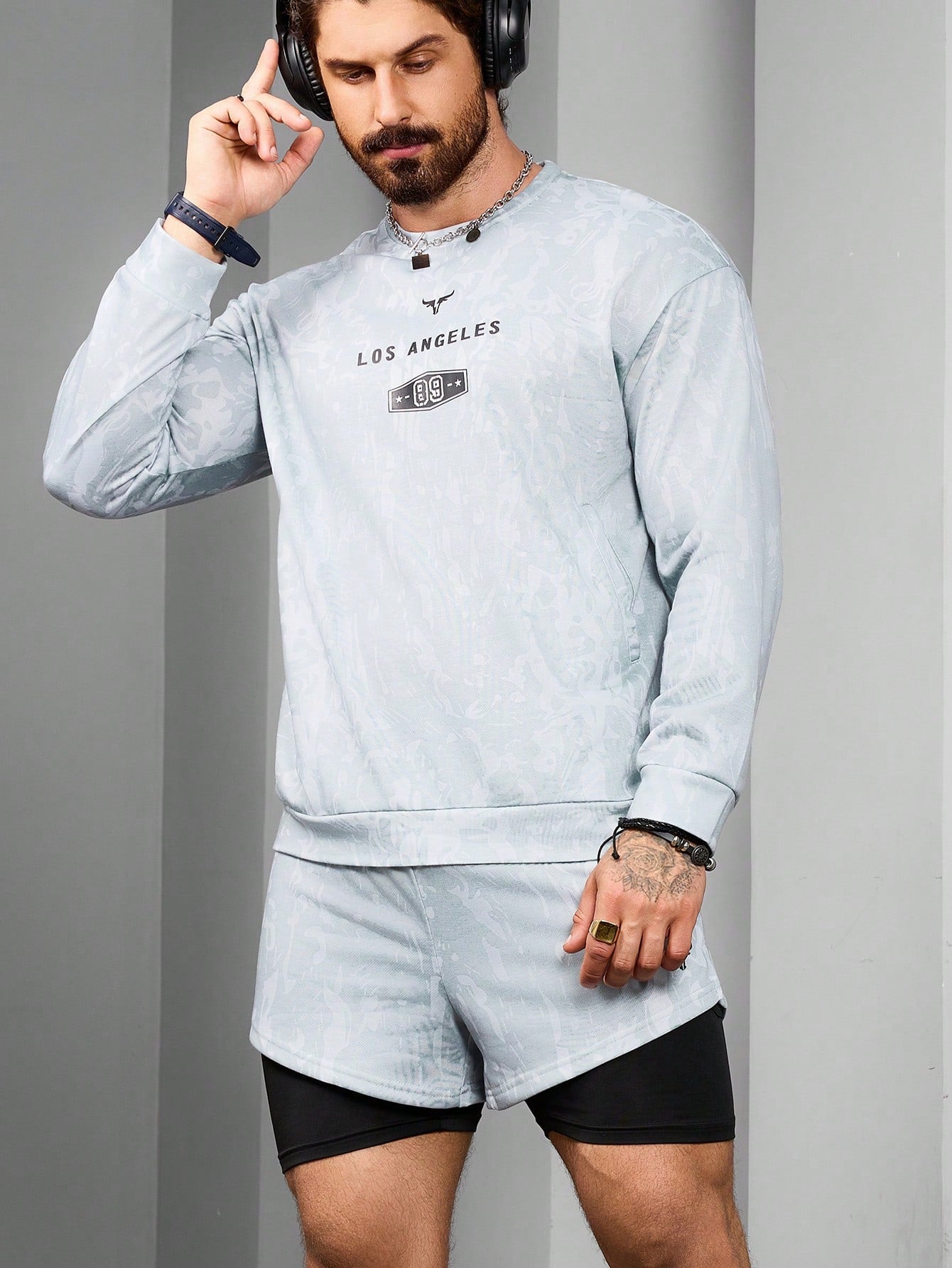 Boyfriend Style Men's Four Seasons Letter Printed Round Neck Sweatshirt And Shorts Casual Sportswear Set Workout Set