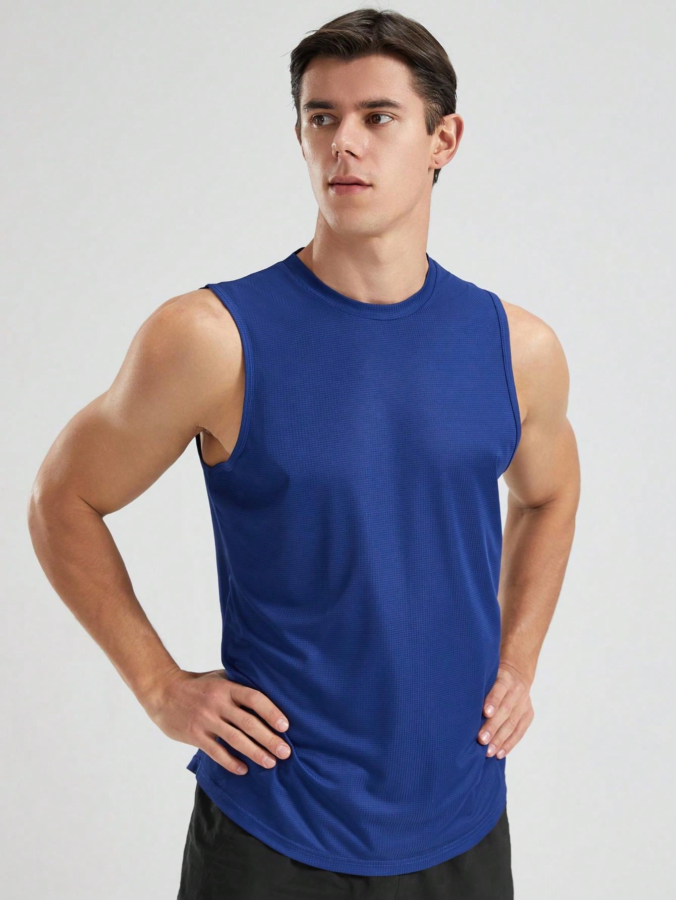 Men's Sleeveless Workout Tank Top, Lightweight Quick-Dry Athletic T-Shirt For Fitness