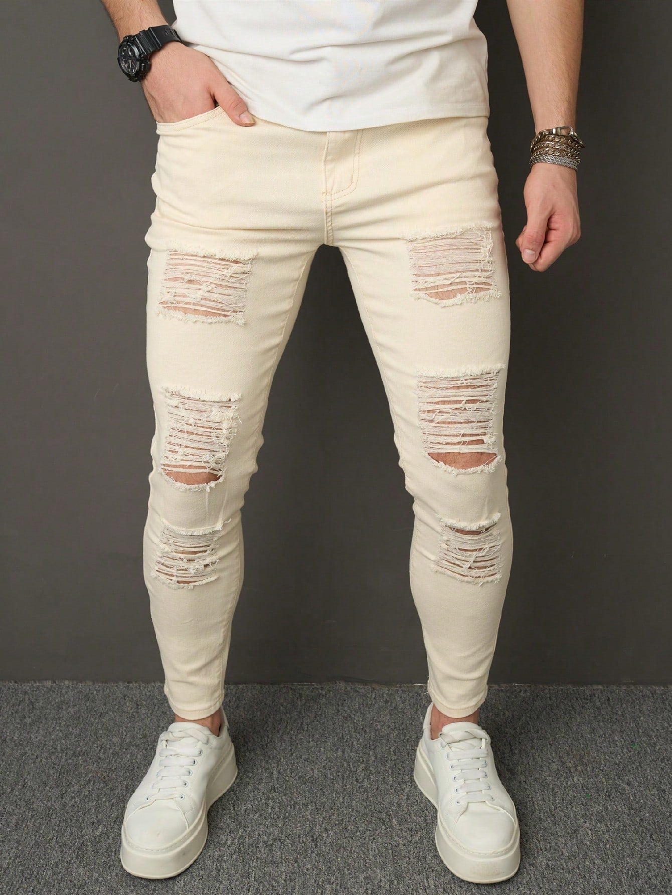 Manfinity LEGND Men Cotton Ripped Frayed Jeans Plain Slim Fit Long Plain Black Cargo Jeans, For Husband, Boyfriend Gifts