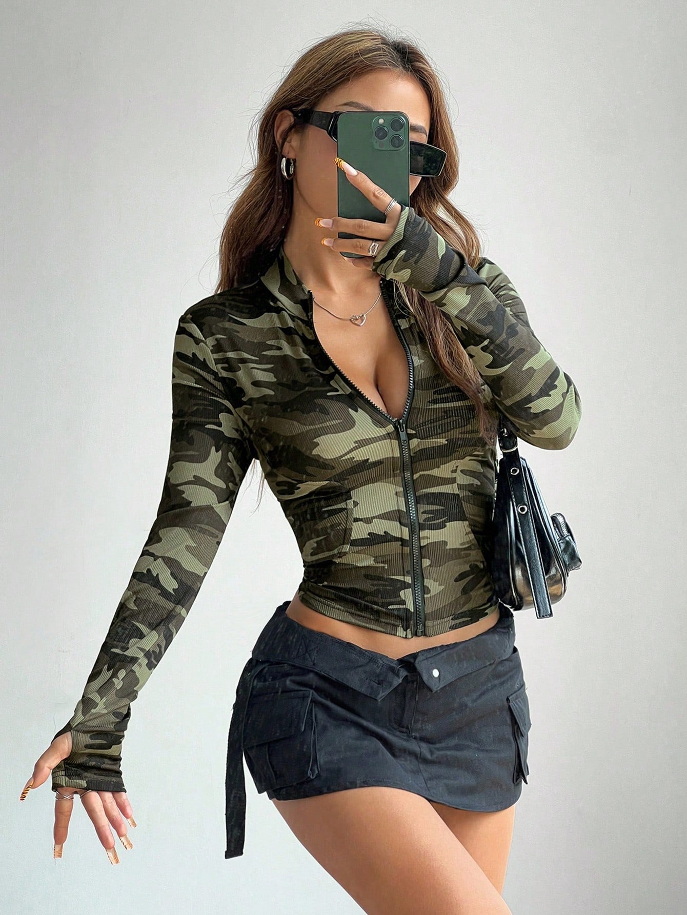 EZwear 1pc Camouflage Print Mock Neck Zip Up Fitted Jacket