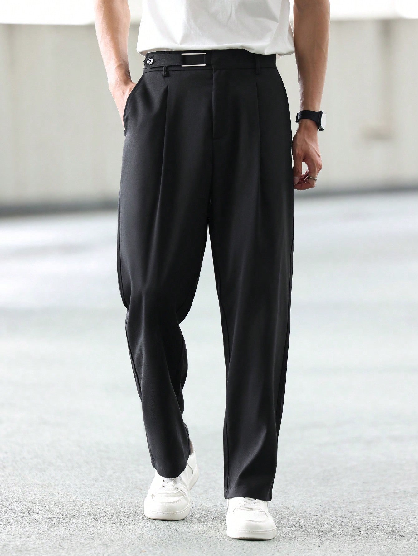 Manfinity Hypemode Classic Solid Color Button-Up Casual Straight-Leg Trousers With Pockets