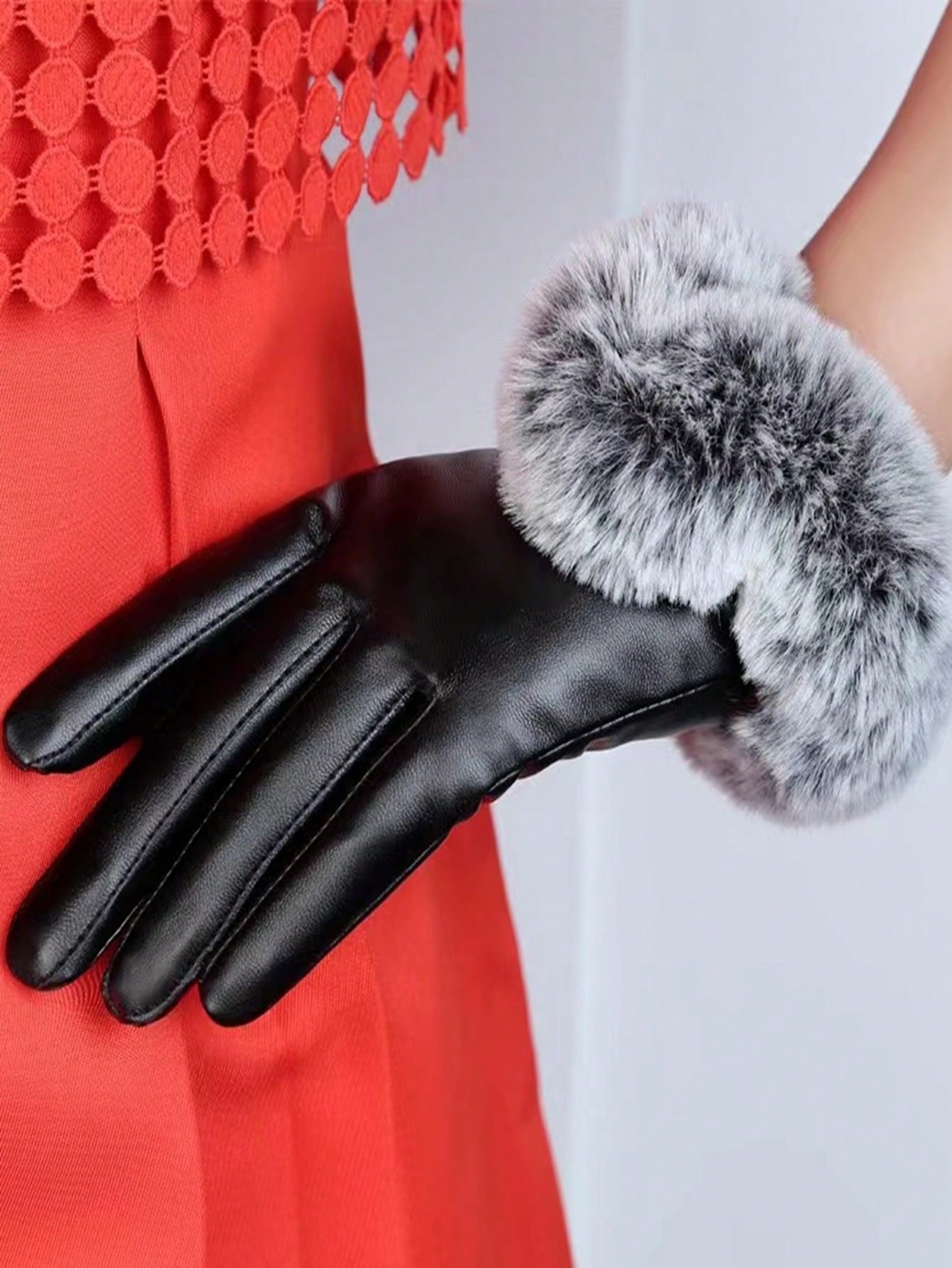 1pair Women's Leather Touchscreen Gloves With Fuzzy Lining, Warm And Windproof Halloween Accessories Winter Gloves