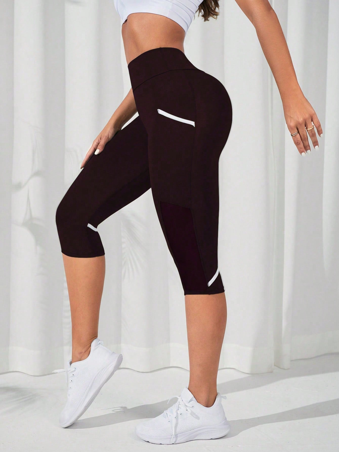 SHEIN Sport Studio Contrast Mesh Insert Capri Sports Leggings