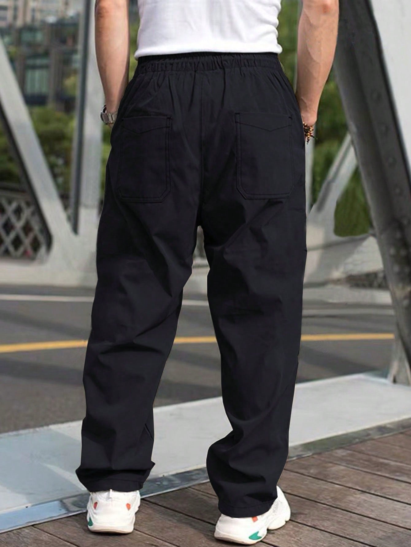 Men's Solid Color Drawstring Waist Tapered Leg Casual Pants