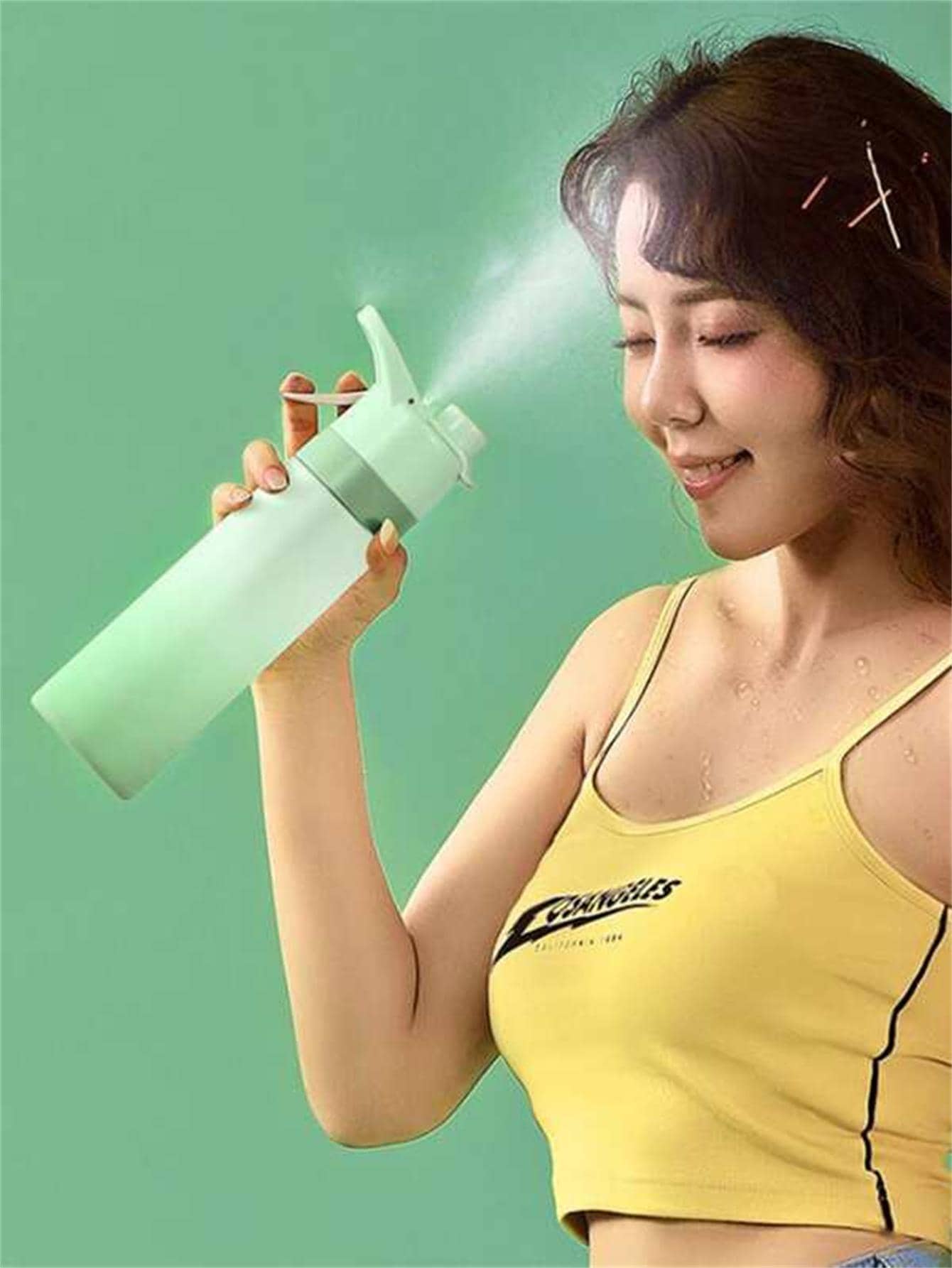 1PC 650ml girl's water bottle Outdoor sports fitness water cup Large capacity spray bottle beverage travel bottle