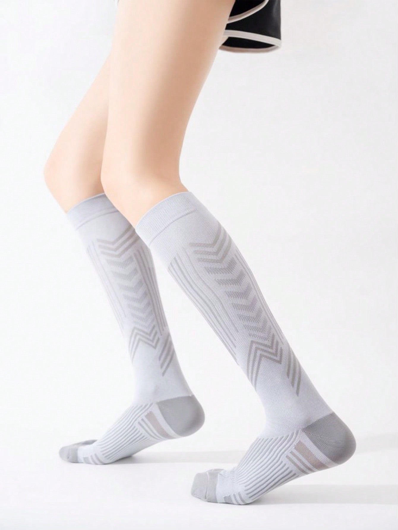 Unisex Professional Compression Socks Suitable For Running, Cycling, Hiking, And Long Standing