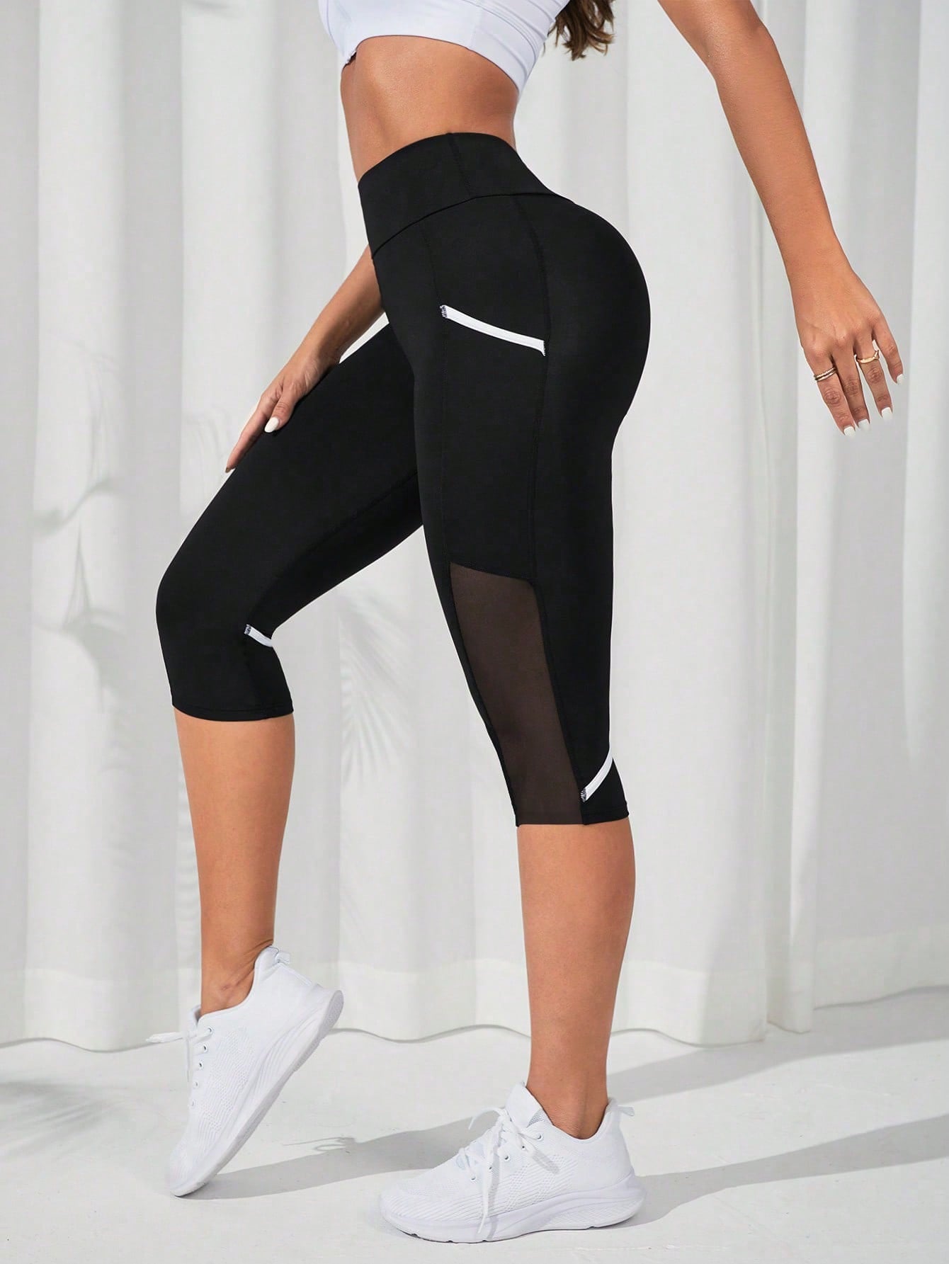 SHEIN Sport Studio Contrast Mesh Insert Capri Sports Leggings