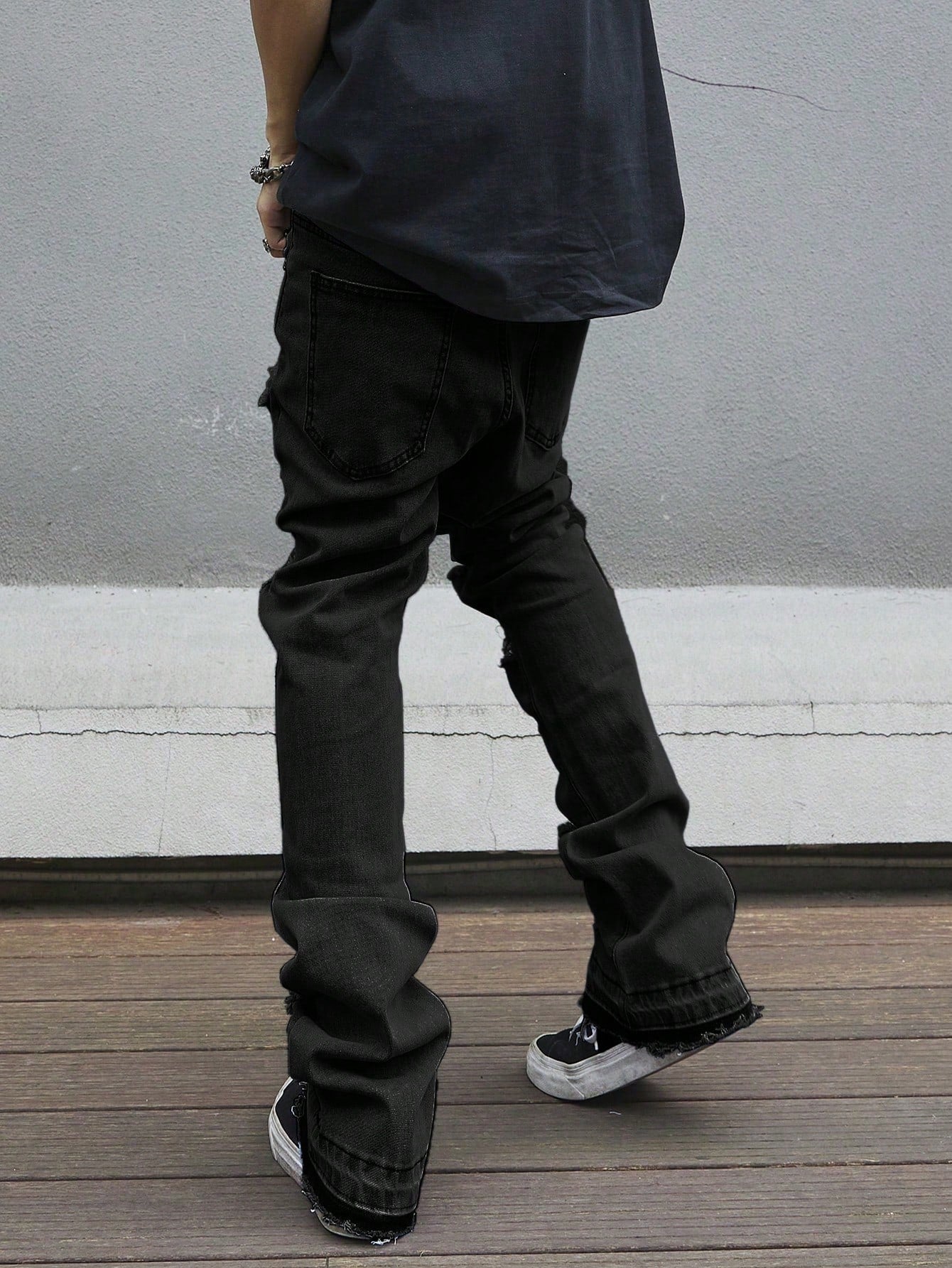 Manfinity LEGND Tight Flare Hem Full Length Distressed Pockets Plain Color Denim Jeans