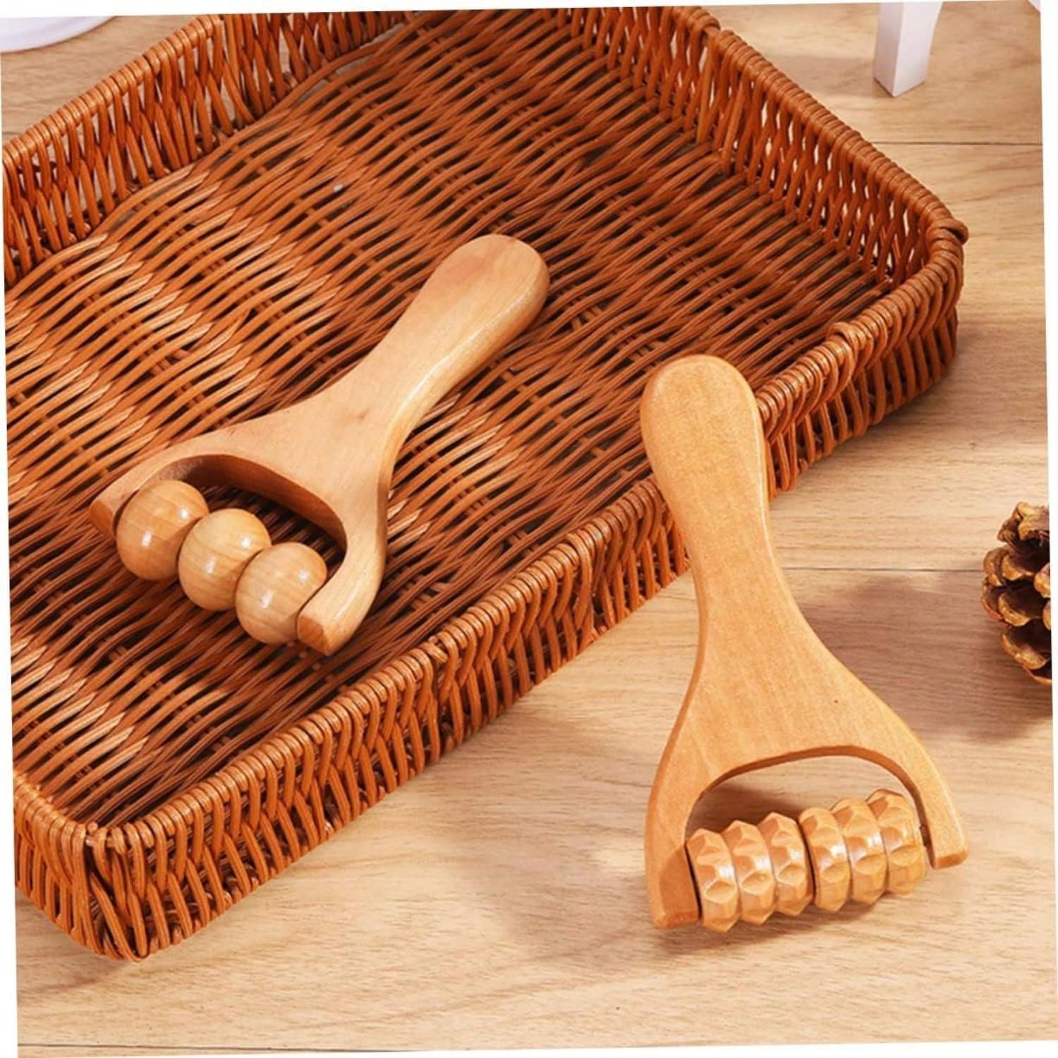 2Pcs Massage Hand Roller Ergonomic Foot Massager Massage Supply Neck Massagers Handheld Massagers Point Massager Tool Muscle Massager Roller Back Wooden Whole Body Massage Ball