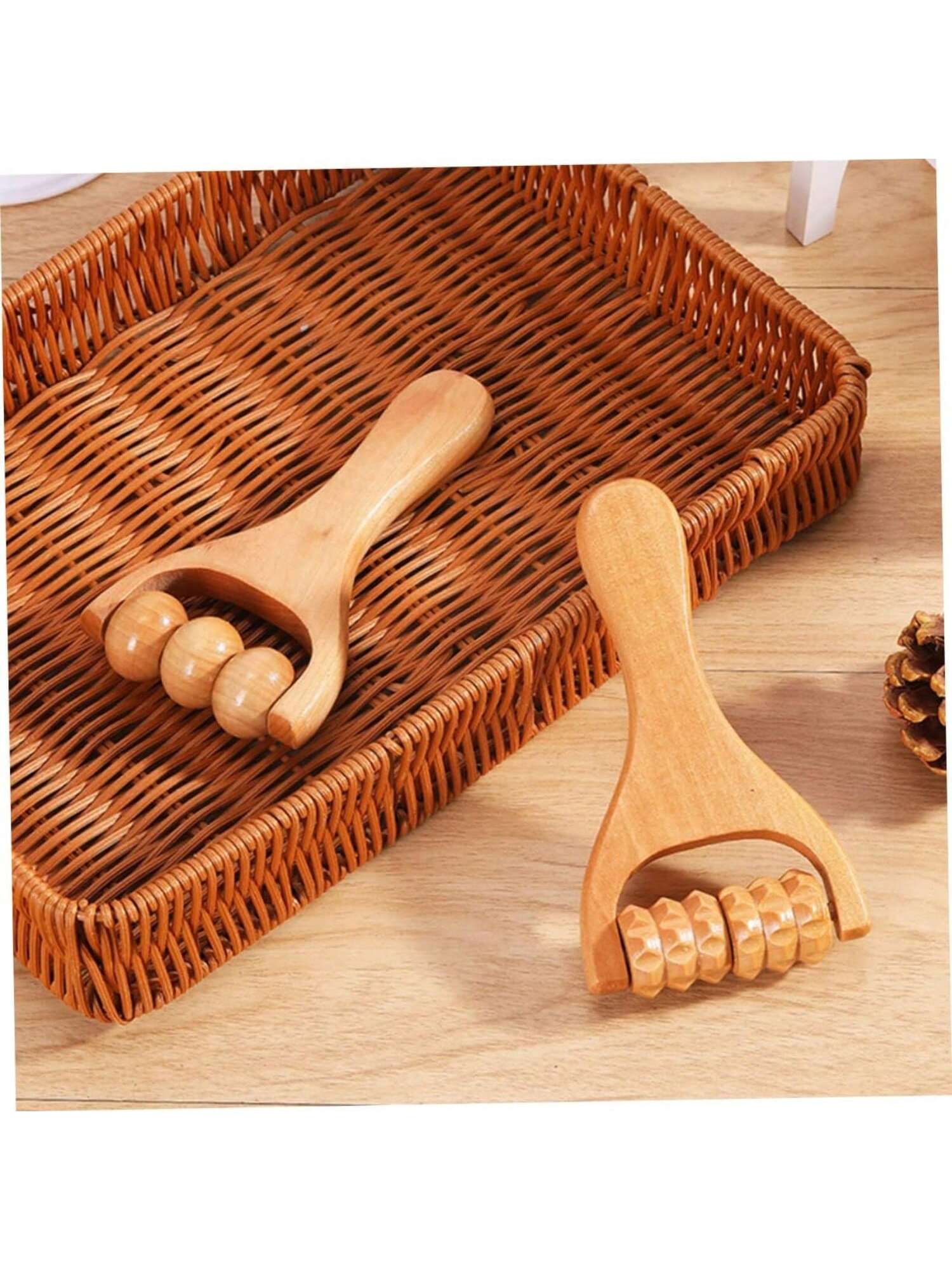 2Pcs Massage Hand Roller Ergonomic Foot Massager Massage Supply Neck Massagers Handheld Massagers Point Massager Tool Muscle Massager Roller Back Wooden Whole Body Massage Ball