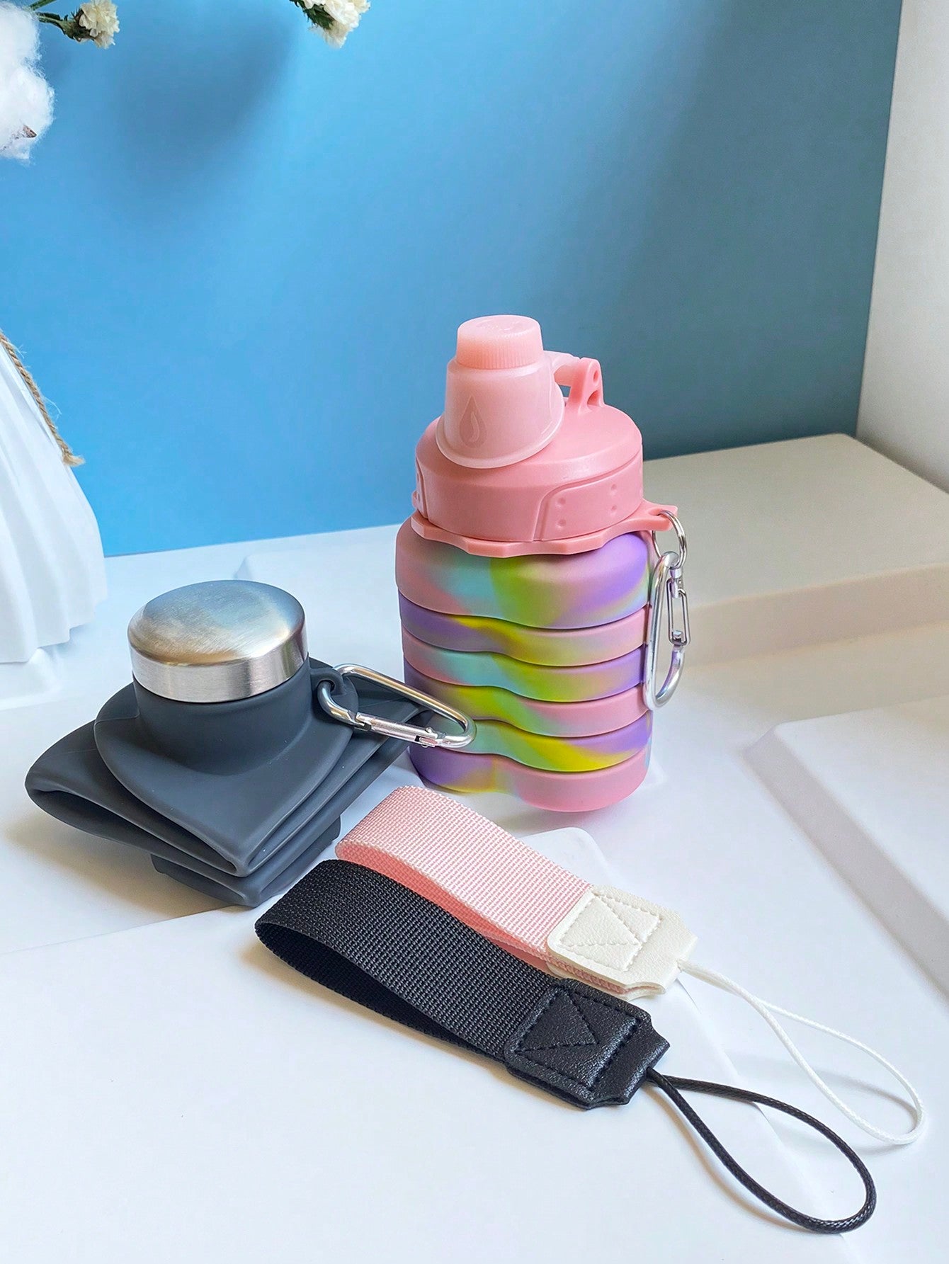1PCCollapsible Water Bottle, Silicone Foldable Water Bottles For Travel, Easy-To-Carry Design And Compact Size, Suitable For Travel, Mountain Climbing, Outdoor Sports And Other Daily Birthday Use