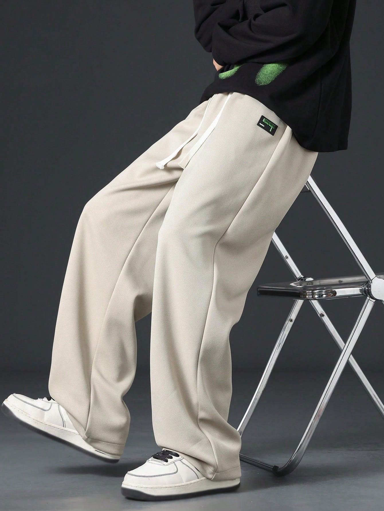 Men's Fashionable Casual Loose Straight Leg Sweatpants