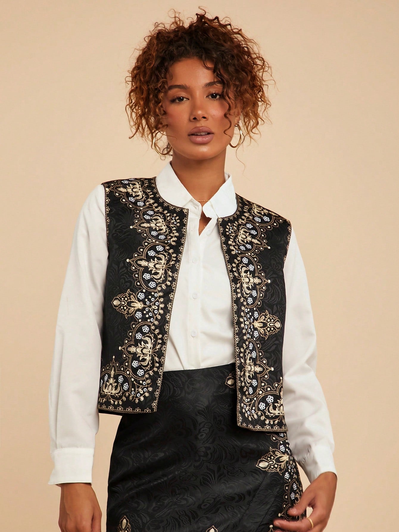 Travachic Bohemian Floral Print Sleeveless Women Jacket