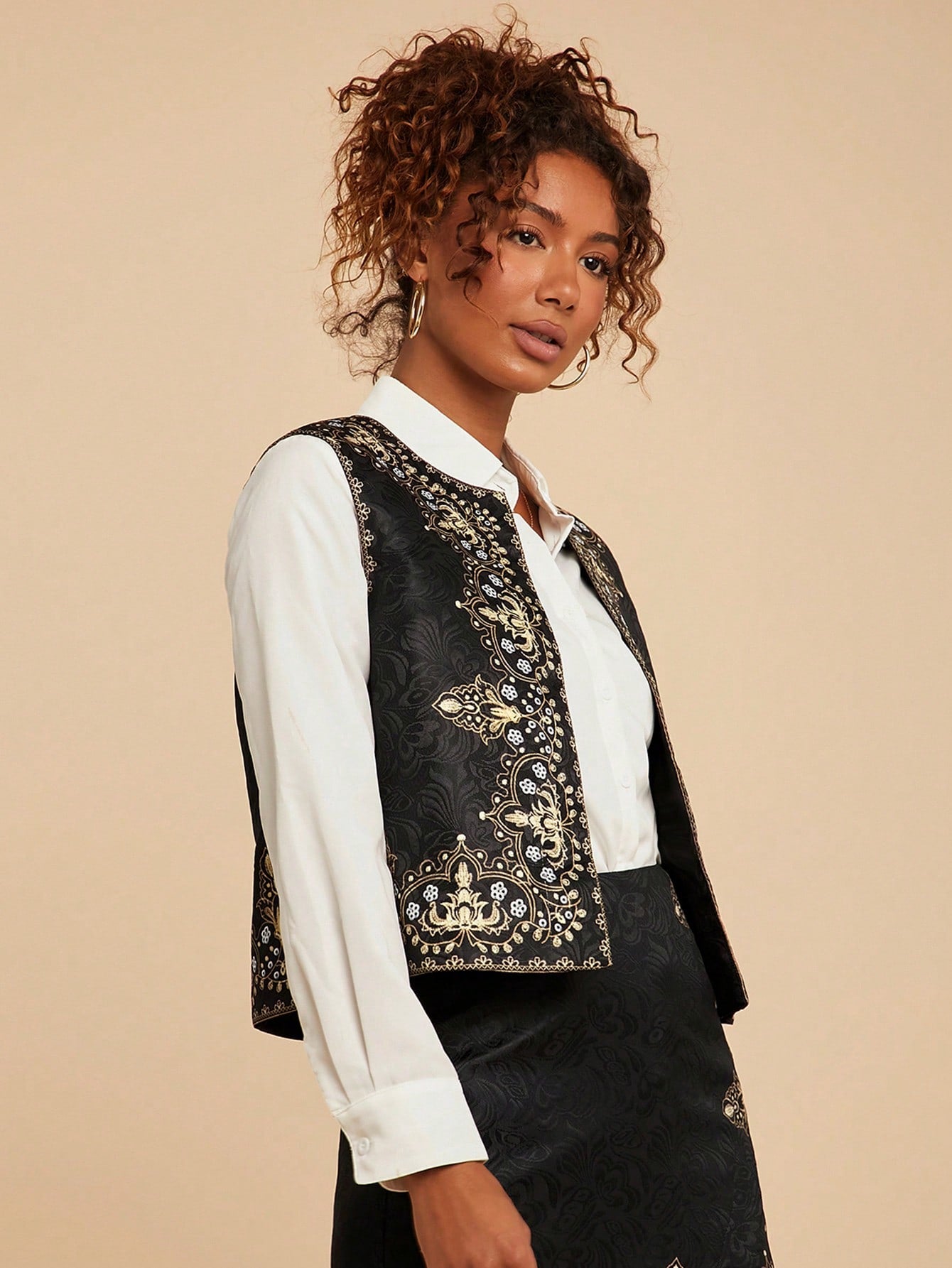 Travachic Bohemian Floral Print Sleeveless Women Jacket