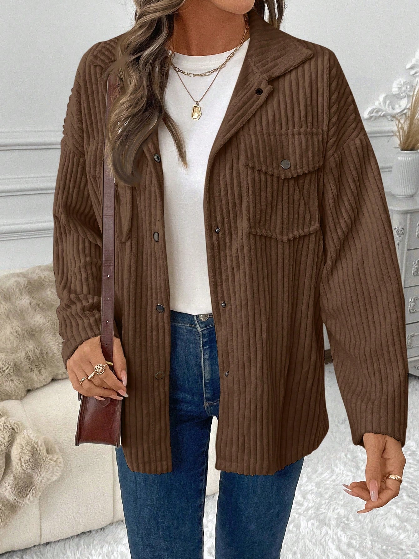 LUNE Notched Collar Metal Buckle Front Dual Pocket Corduroy Texture Shirt Style Jacket, Casual And Elegant Outerwear For Women, Suitable For Autumn And Winter