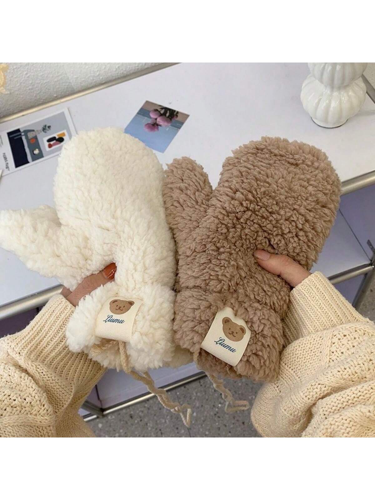 1 Pair Winter Warm Gloves, Sherpa Fleece Teddy Bear Design Mittens With Halter Strap For Women, Suitable For Riding And Cycling, Plush And Thickened Cold-Proof