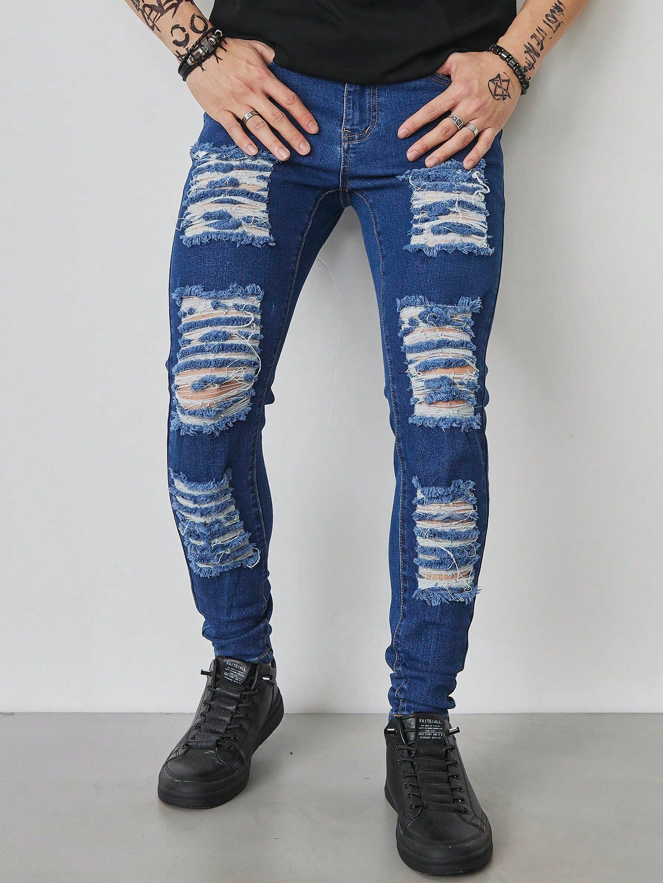 Manfinity LEGND Men Cotton Ripped Frayed Jeans Plain Slim Fit Long Plain Black Cargo Jeans, For Husband, Boyfriend Gifts