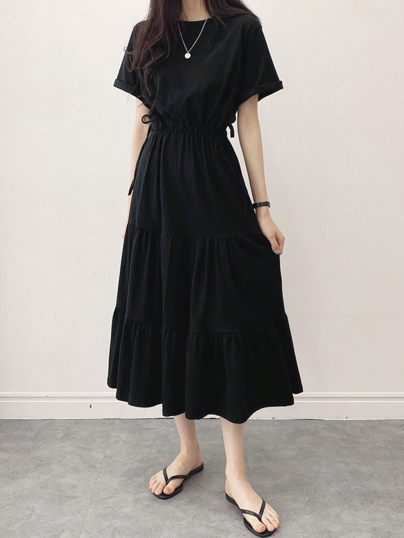 DAZY Solid Drawstring Waist Layered Hem Dress,Ladies Casual Drawstring,Ruffle Hem Short Sleeve Round Neck Regular Fit Long Black Cotton Roll Up Sleeve Plain A Line Women Long Dresses,Spring/Summer,Casual Daily Wear